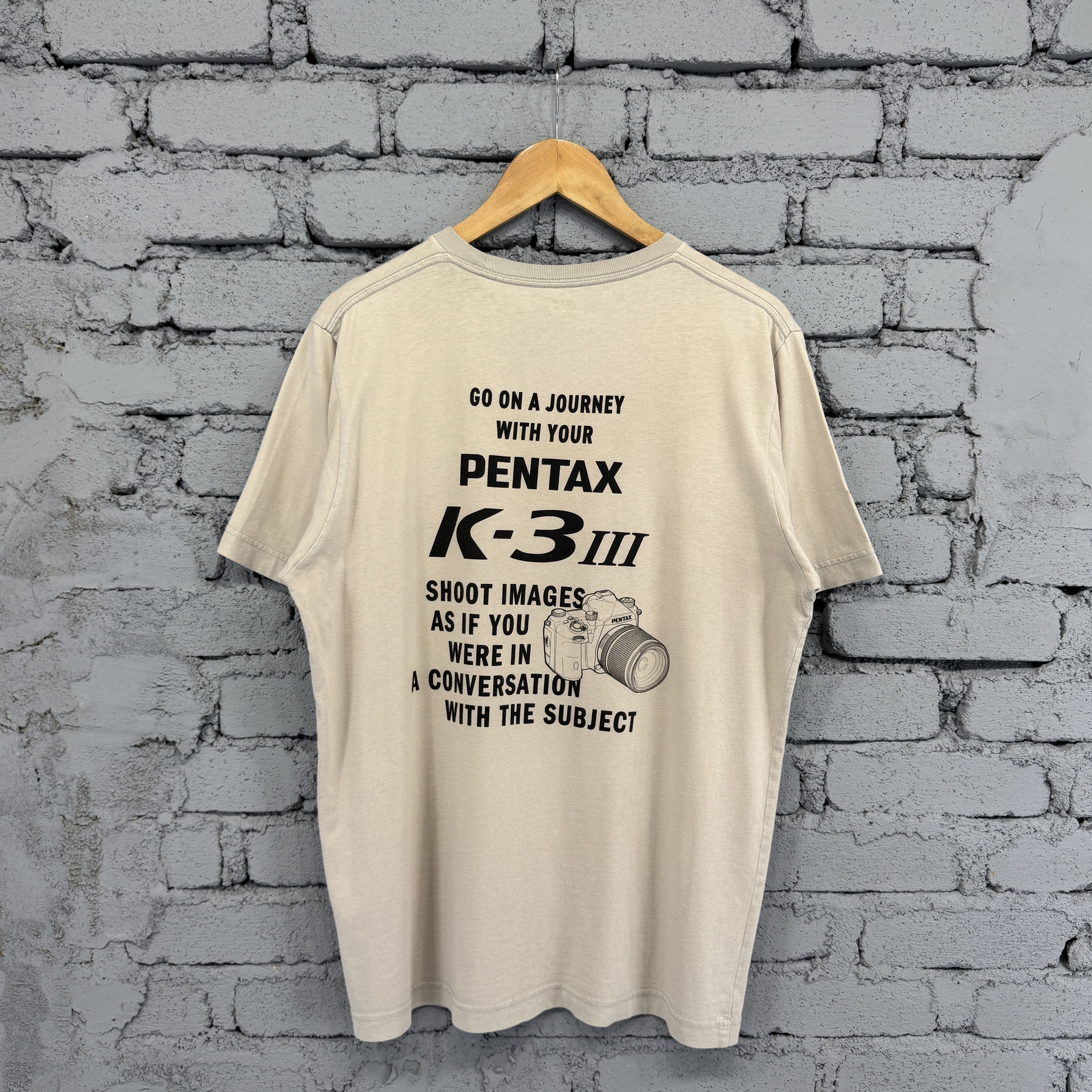 Uniqlo Uniqlo UT Pentax K-3 Mark III Camera Sunfaded Tshirt Size US L / EU 52-54 / 3 - 1 Thumbnail