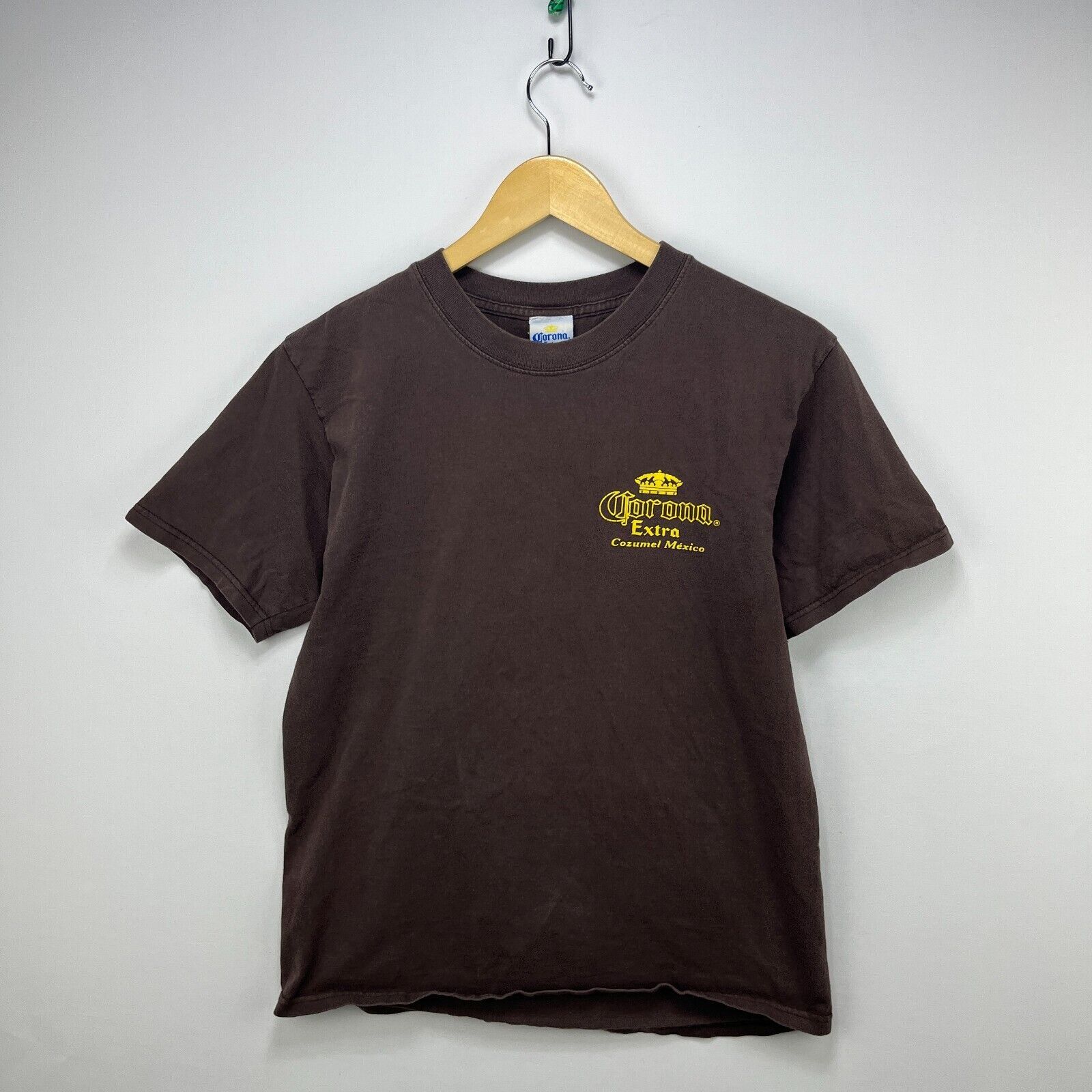 Vintage Vintage Y2K Corona beer T-shirt Medium Send Full Szn Size US M / EU 48-50 / 2 - 4 Thumbnail