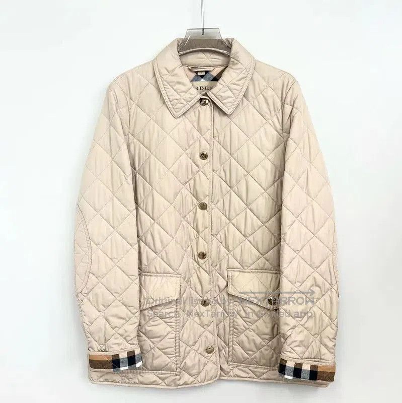 Burberry Burberry Beige Quilted Women's Cotton Jacket. Size S / US 4 / IT 40 - 1 Thumbnail
