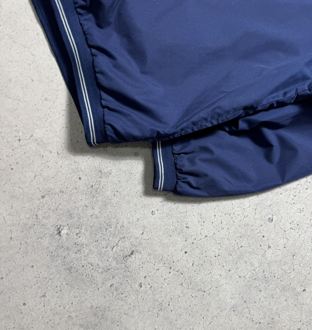 Nike Nike Vintage Nylon Anorak Jacket Center Swoosh Size L Drill Size US L / EU 52-54 / 3 - 3 Thumbnail