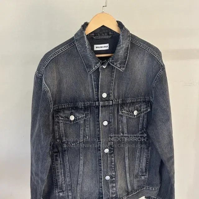 Other Balenciaga Distressed Collar Hole Denim Jacket Size XS / US 0-2 / IT 36-38 - 9 Thumbnail