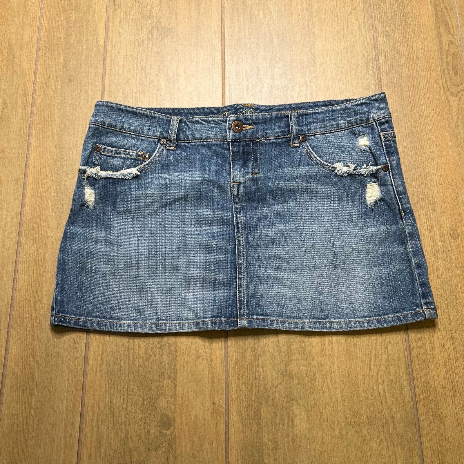 Vintage Y2K Blue Washed Distressed Mini Denim Skirt Ladies Sz 11 Size 32" / US 10 / IT 46 - 1 Thumbnail