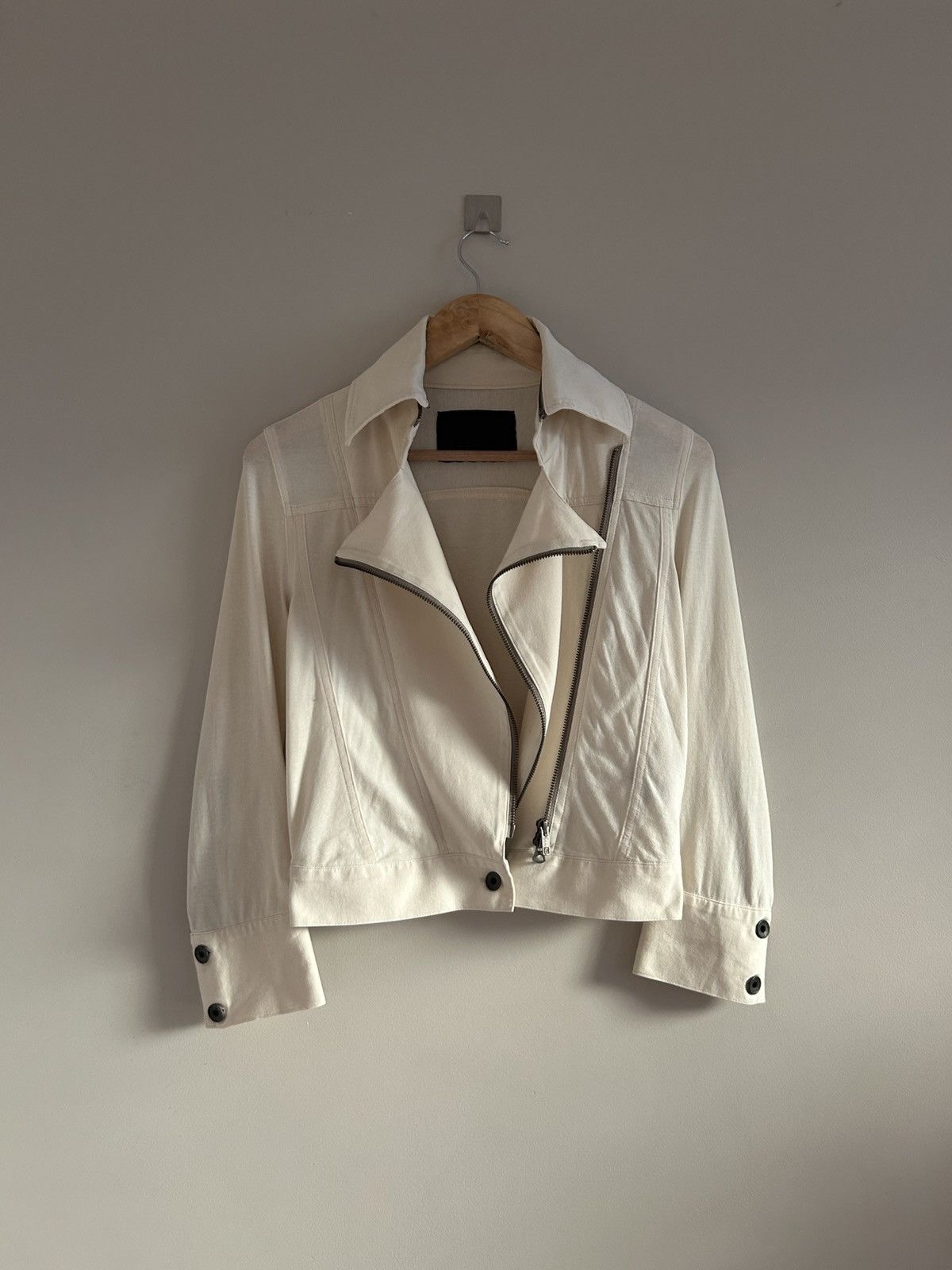 Le Grande Bleu (L.G.B.) Le Grande Bleu Cream Asymmetric Multi-Zip Jacket Size XS / US 0-2 / IT 36-38 - 1 Thumbnail