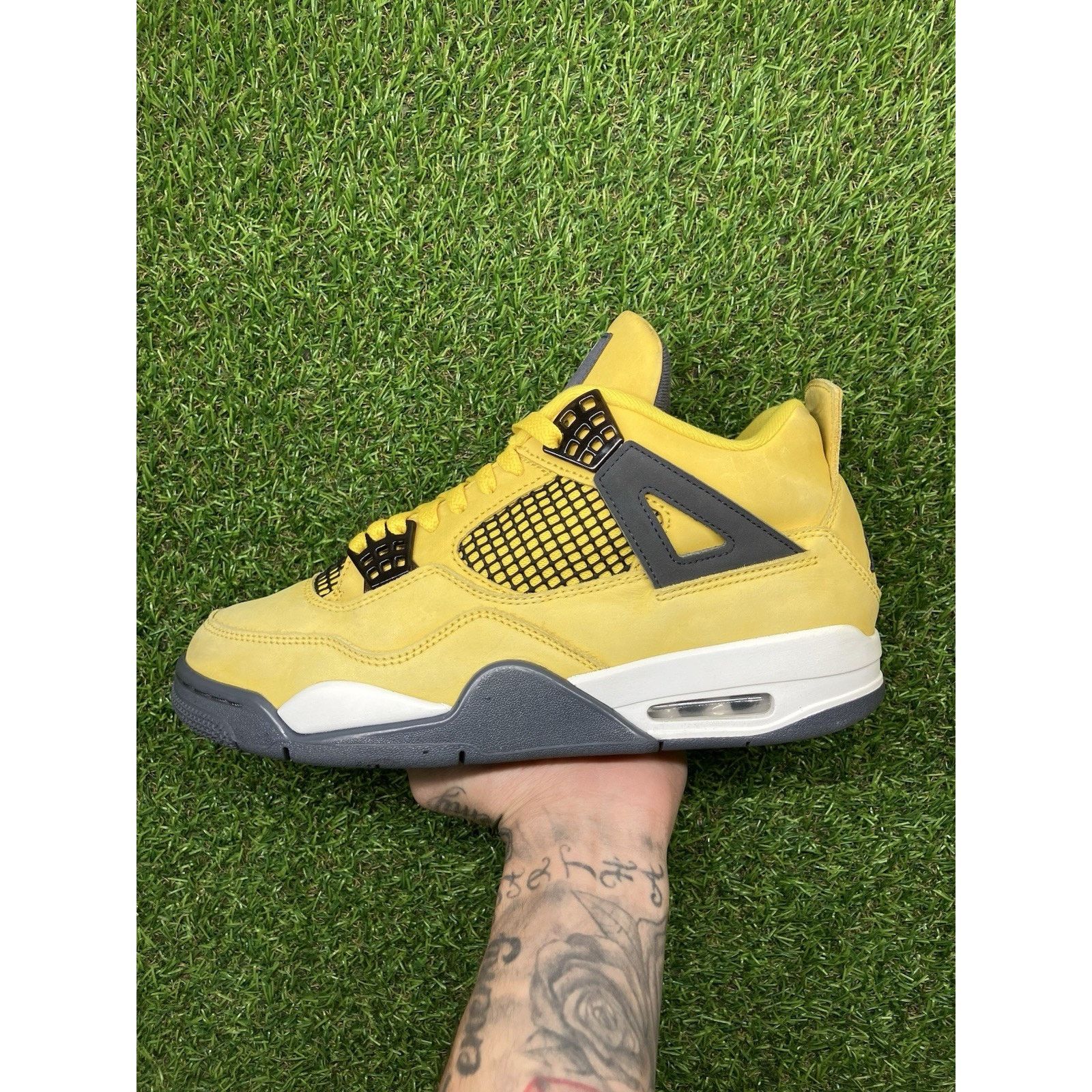 Jordan Brand Nike Air Jordan 4 Retro ' Lightning ' | GREAT CONDITION! Size US 8.5 / EU 41-42 - 10 Thumbnail