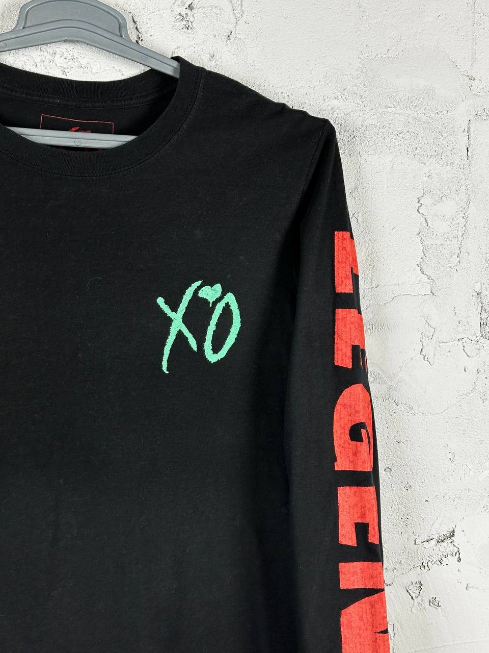 The Weeknd The Weeknd Legend World Tour XO logo long sleeve VINTAGE Size US M / EU 48-50 / 2 - 3 Thumbnail