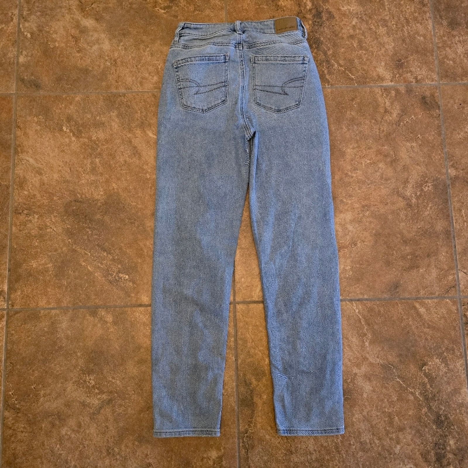 American Eagle Outfitters Light Denim | AEO | Mom Straight Jean Size 24" / US 00 / IT 34 - 2 Thumbnail