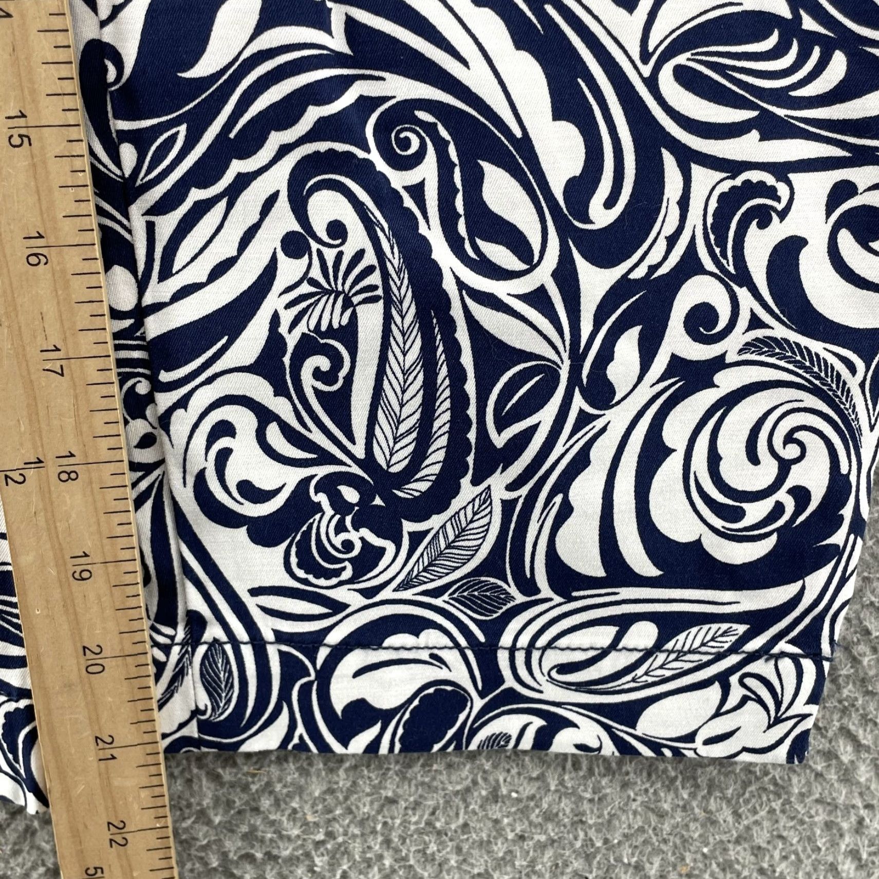 Talbots Talbots Perfect Crop Pants Women's 10P Paisley Navy Blue Slim Cropped Pant Petite 10P Size 32" / US 10 / IT 46 - 4 Thumbnail