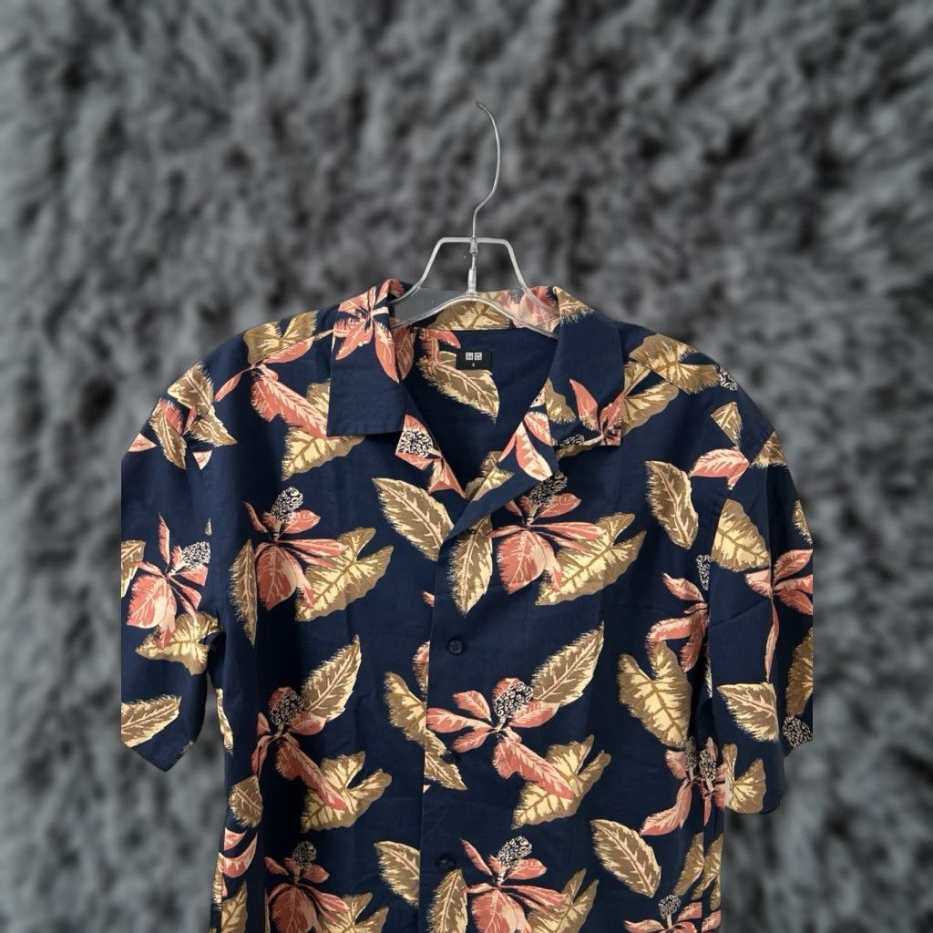 Uniqlo Uniqlo Floral Shirt Mens S Navy Blue Modal Hawaiian Button Down S/S 458354 Size US S / EU 44-46 / 1 - 1 Thumbnail