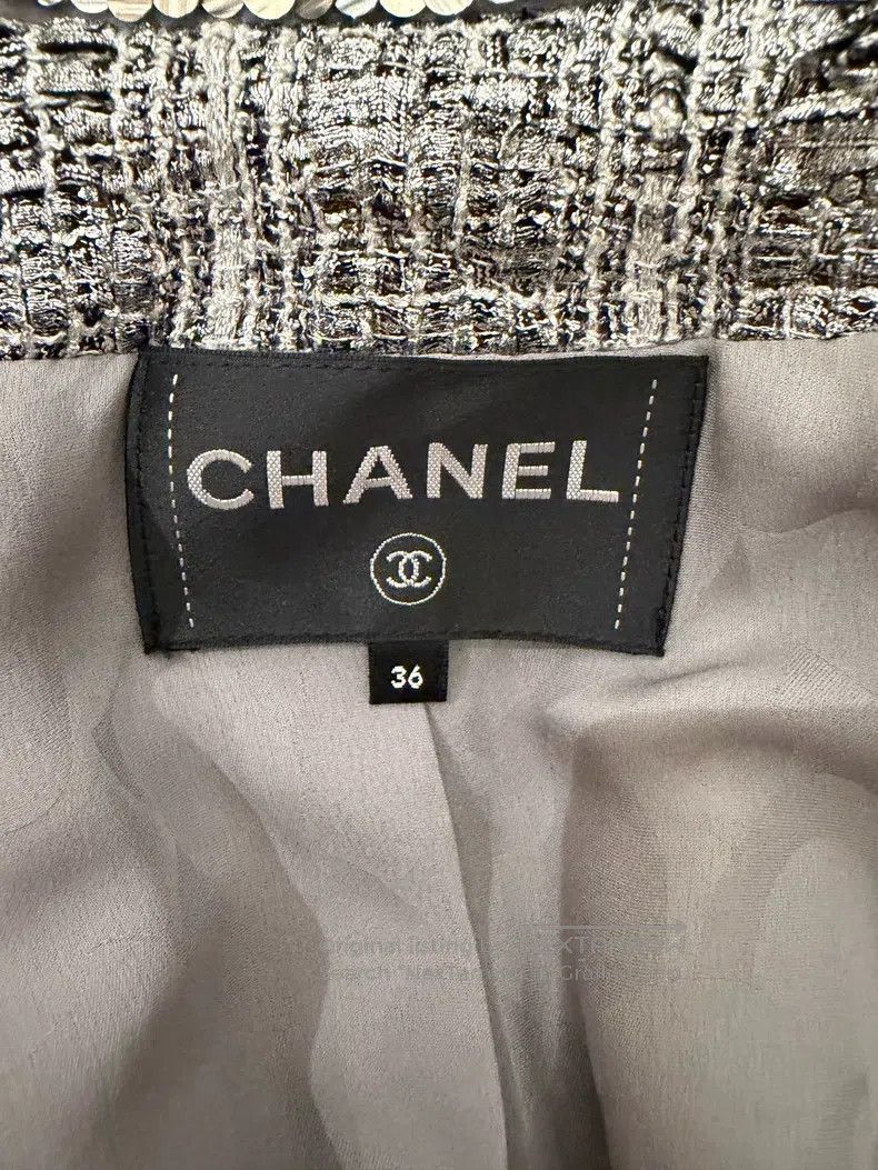 Chanel Chanel Show heavy industry gray sequin round-neck jacket Size XS / US 0-2 / IT 36-38 - 3 Thumbnail