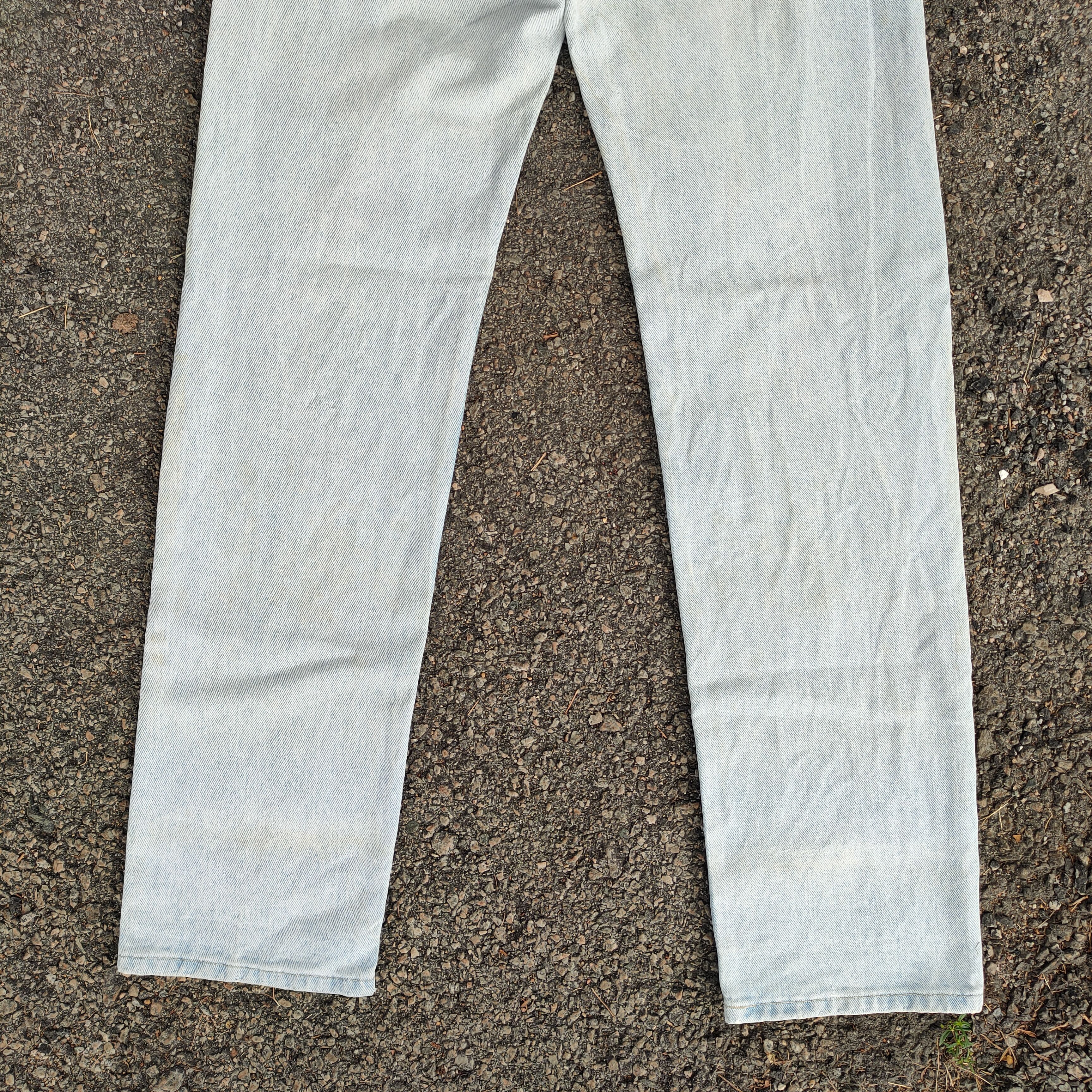 Guess VINTAGE GUESS BUTTON FLY FADED BLUE JEANS DENIM PANTS Size US 32 / EU 48 - 10 Thumbnail