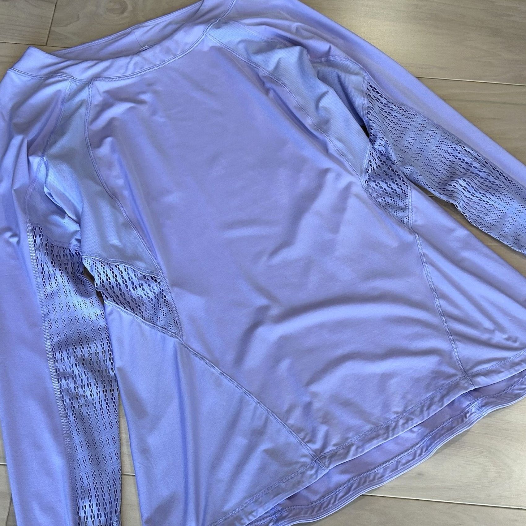 Lululemon Lululemon Sun Runner Top Long Sleeve Women’s 4/6 Purple Breathable Lightweight Stretch Activewear Pullover Regular Size 4/6 Casual Sleeve Woman Size S / US 4 / IT 40 - 3 Thumbnail