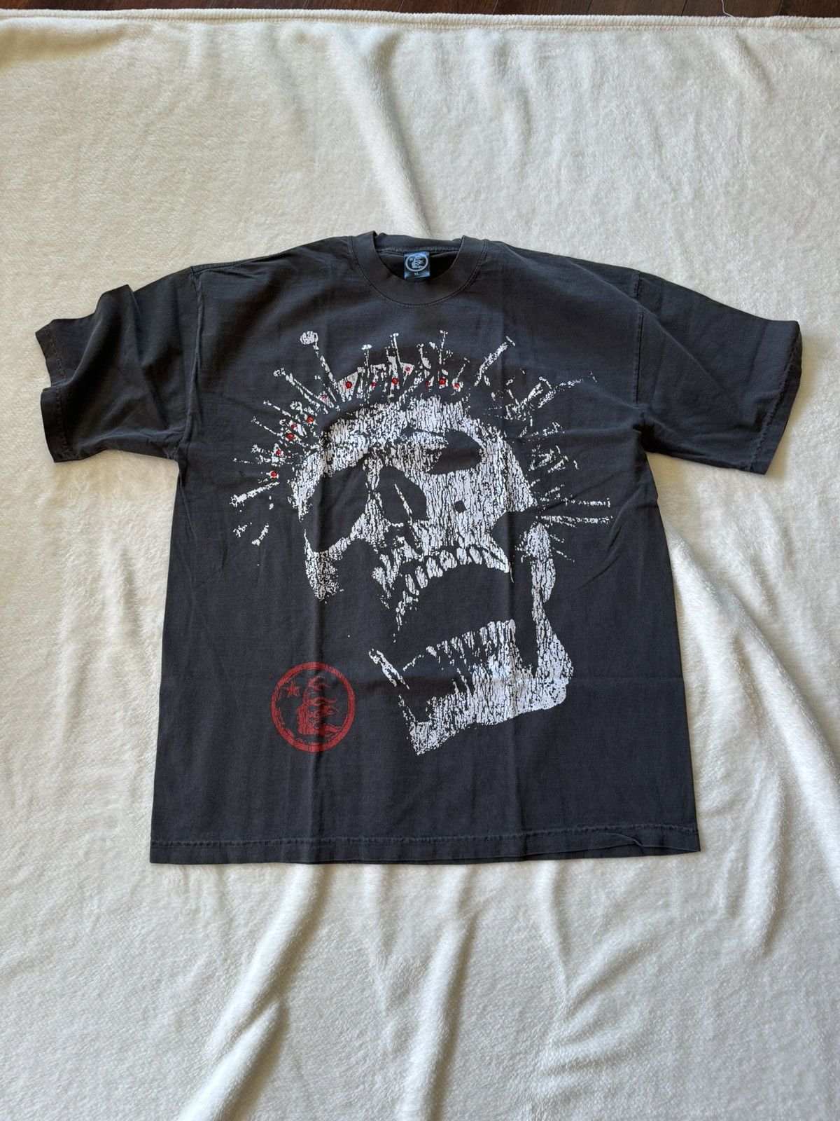 image of Hellstar Crowned Skull Tee in Black, Men's (Size XL)