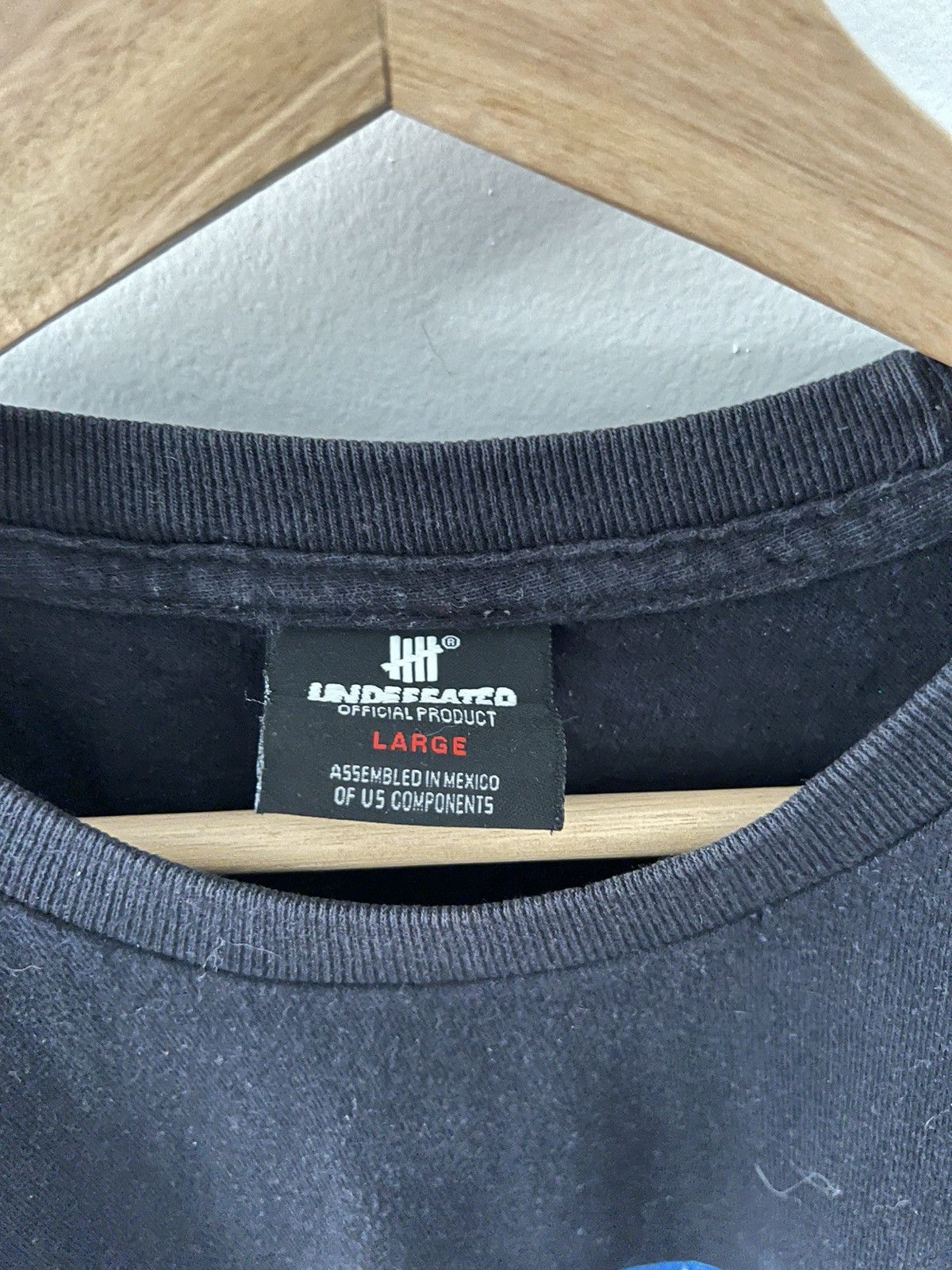 Undefeated Vintage Undefeated American Logo T shirt Size US L / EU 52-54 / 3 - 2 Thumbnail