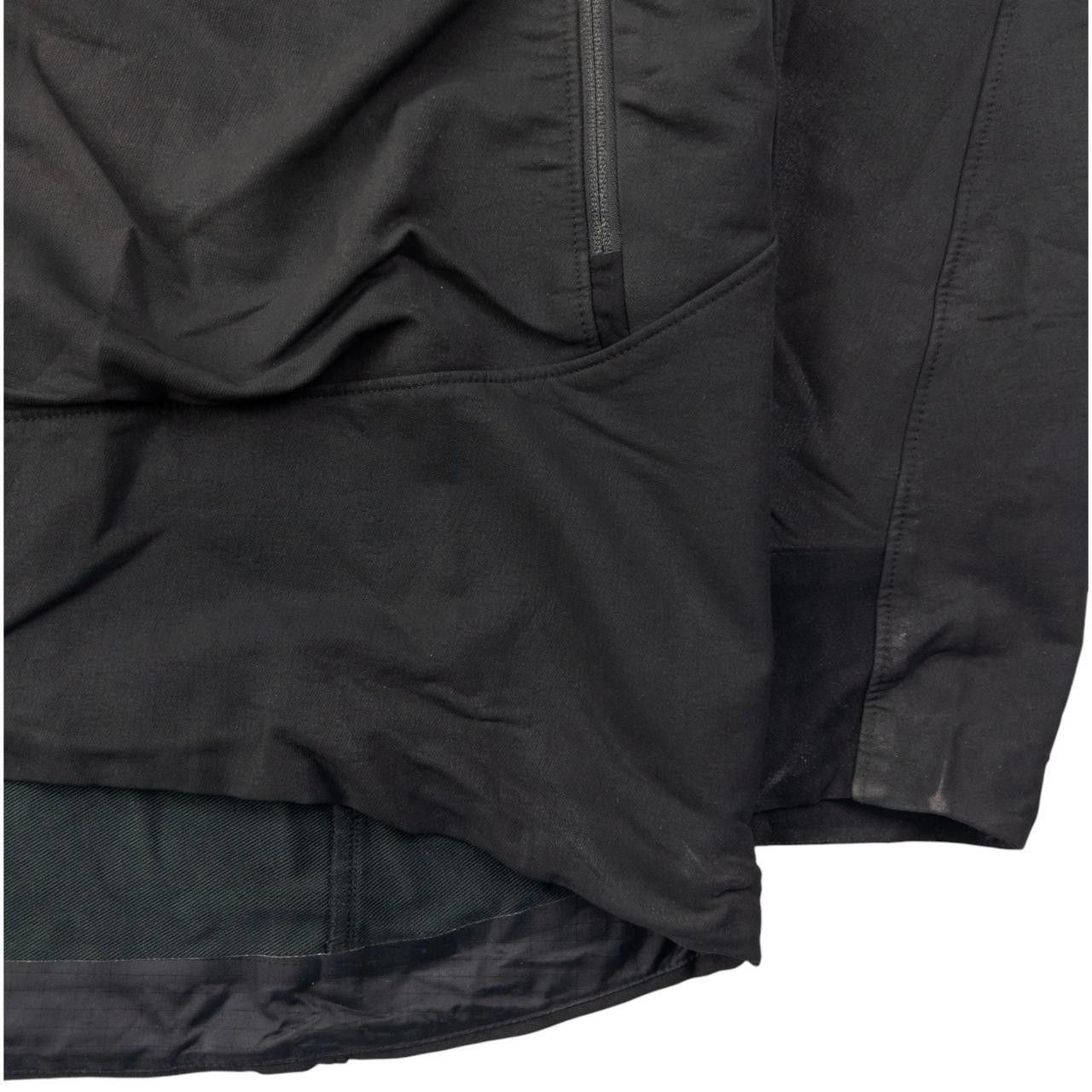 Arc'teryx Vintage Arcteryx Zip Up Jacket Size M Size US M / EU 48-50 / 2 - 8 Thumbnail