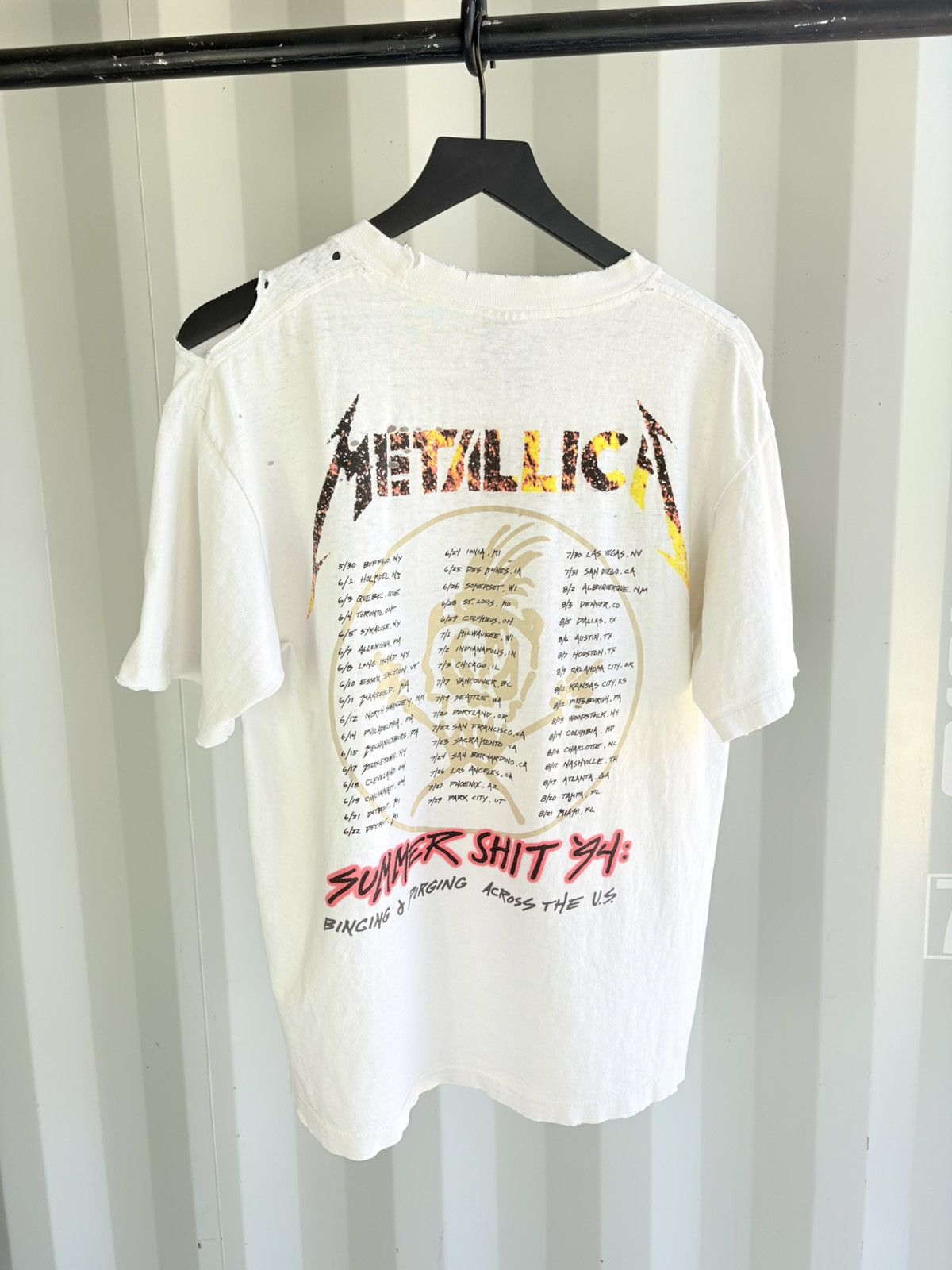 Band Tees Vintage Metallica Shirt Thrashed Faded Distressed GRUNGE Size US XL / EU 56 / 4 - 3 Thumbnail
