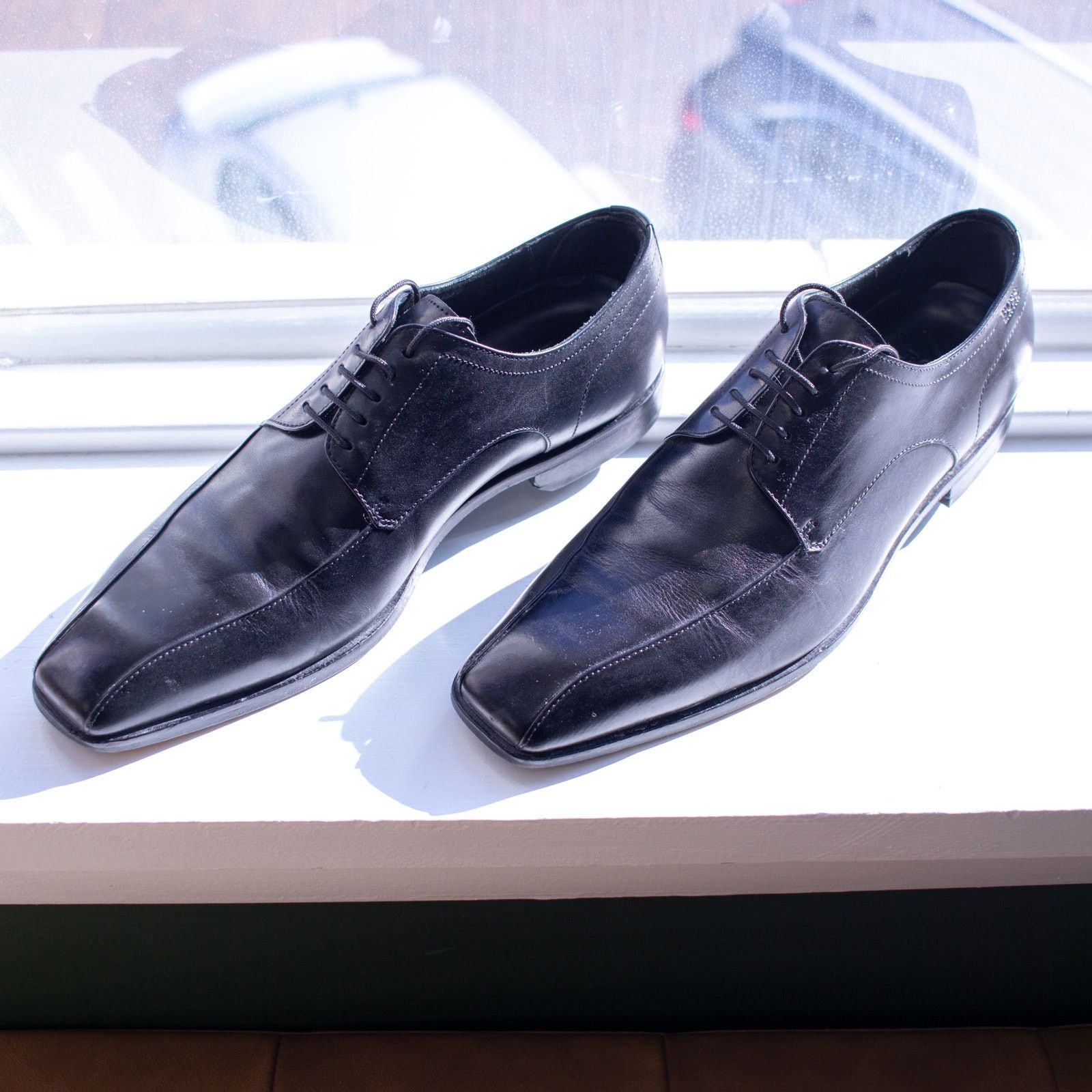 Hugo Boss Hugo BOSS size 9M Black Leather Dress Shoes Size US 9 / EU 42 - 3 Thumbnail
