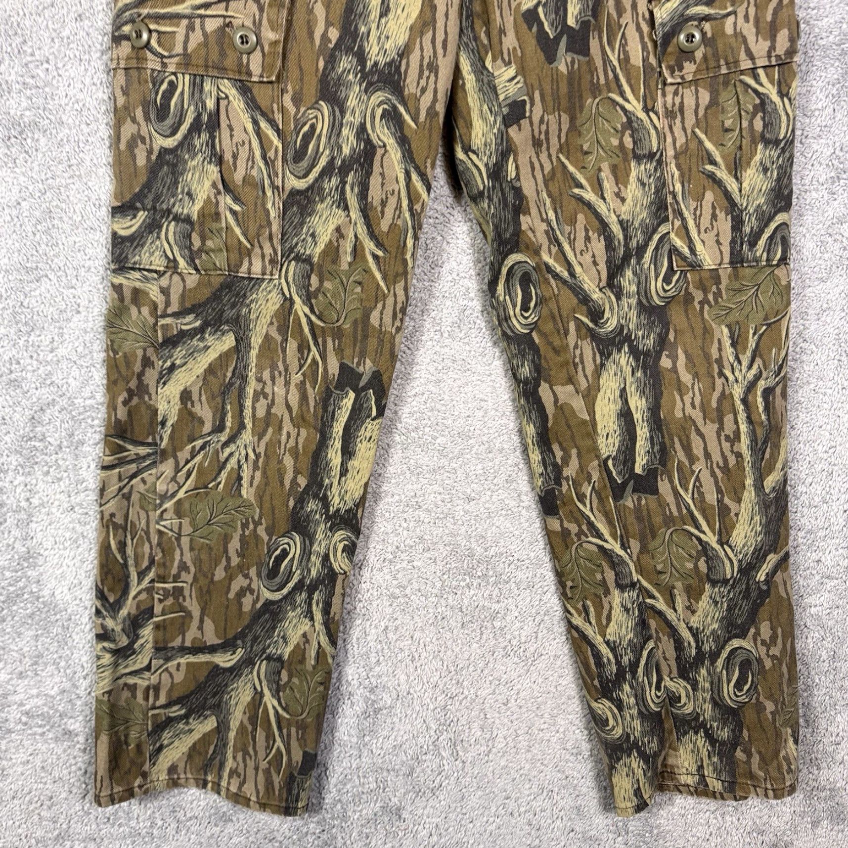 Vintage VINTAGE Mossy Oak Pants Mens 34x32 Cargo Hunting Treestand USA Made Cargo Pants Mens 34x32 Brown Camouflage Mens Size US 34 / EU 50 - 2 Thumbnail