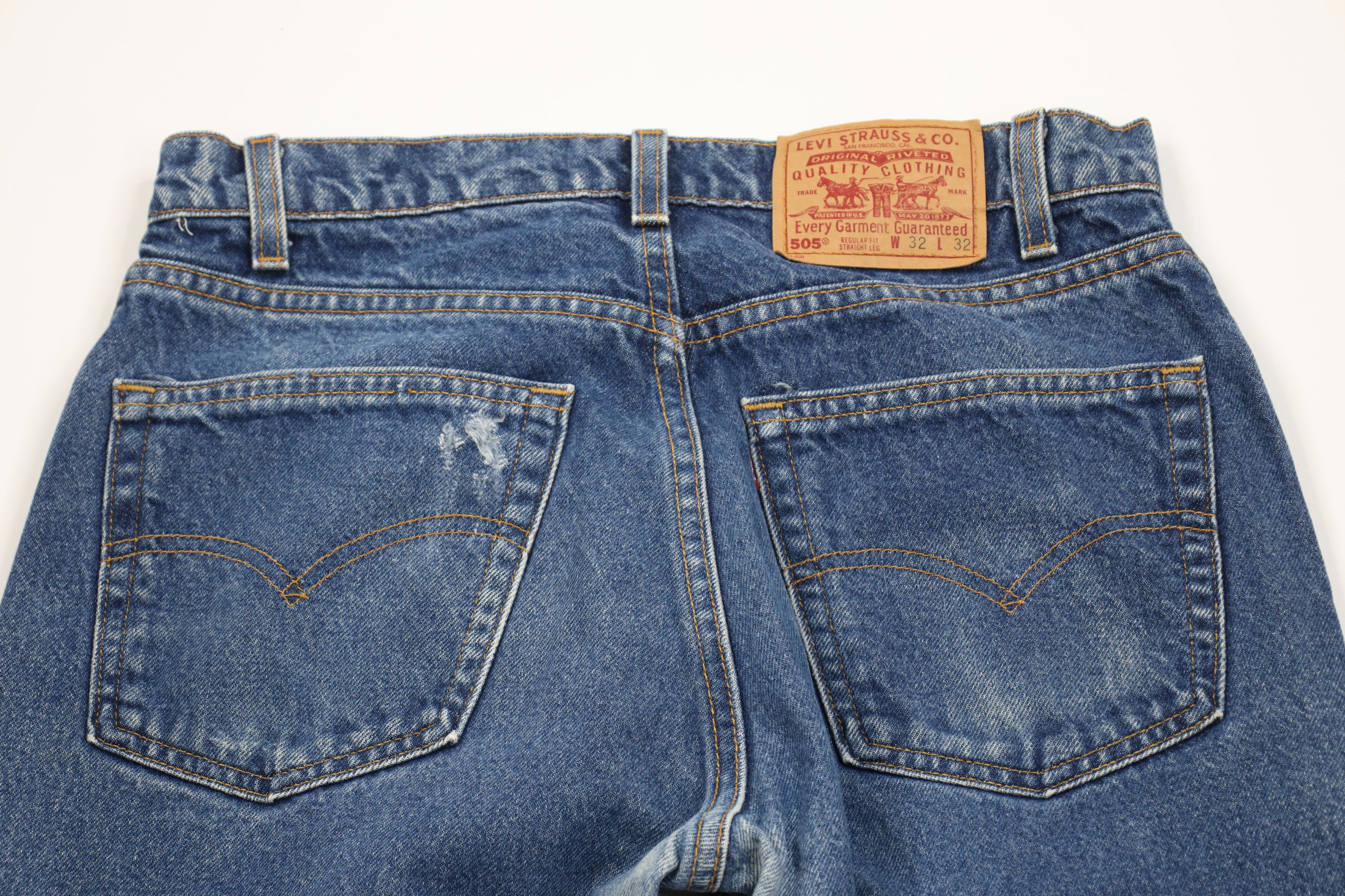 Levi's Vintage 90s Levis 505 Regular Straight Leg Jeans Blue USA Size US 32 / EU 48 - 12 Thumbnail
