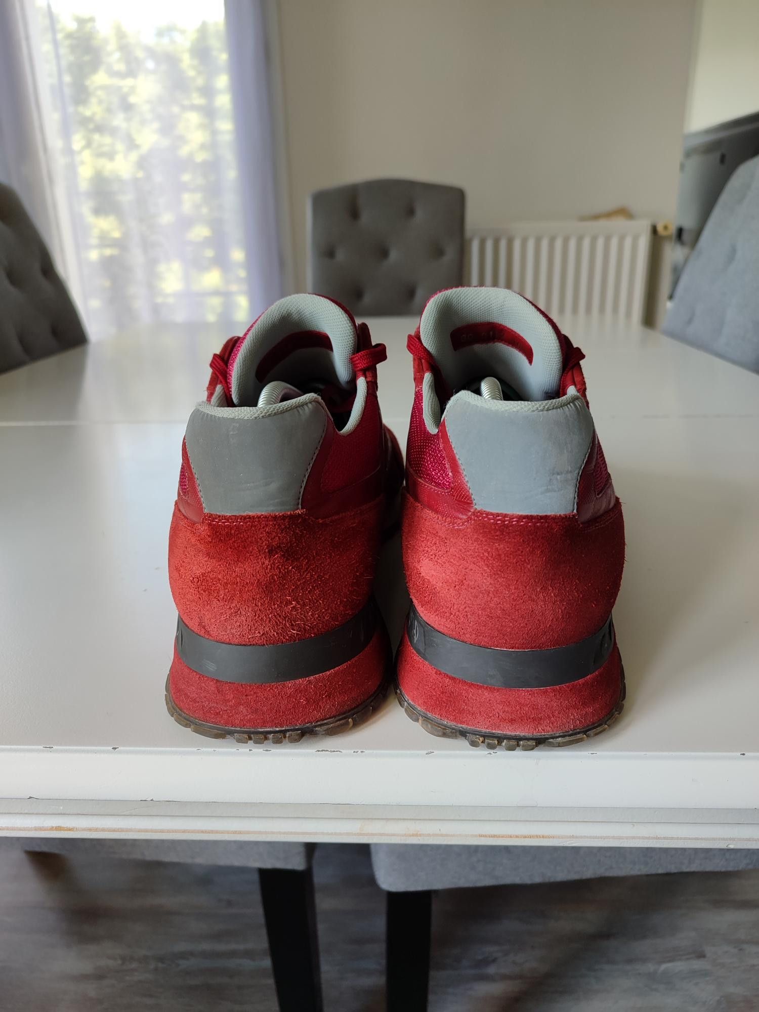 Louis Vuitton BASKETS LOUIS VUTTON RUN AWAY RED Size US 11.5 / EU 44-45 - 2 Thumbnail