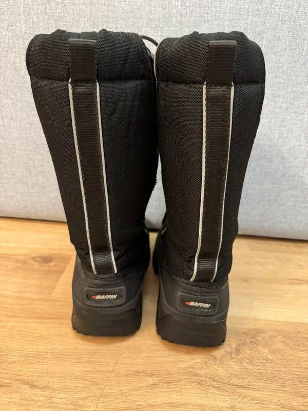 Other Baffin Tundra Polar Proven Canada Snow Boots size 40 Size US 7 / EU 40 - 9 Thumbnail