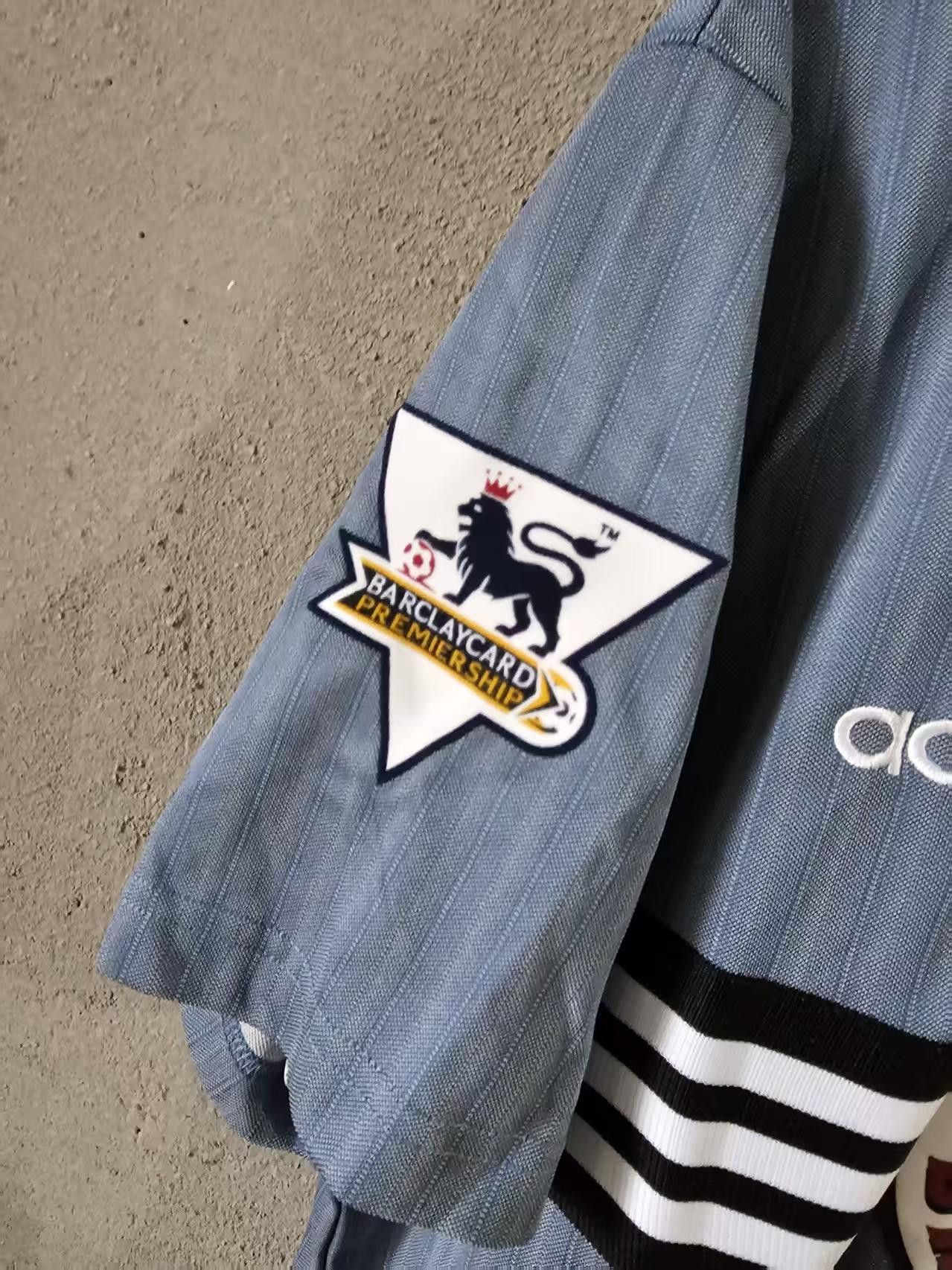 Other 1995 96 Newcastle United #9 Alan Shearer Jersey Size US L / EU 52-54 / 3 - 4 Thumbnail