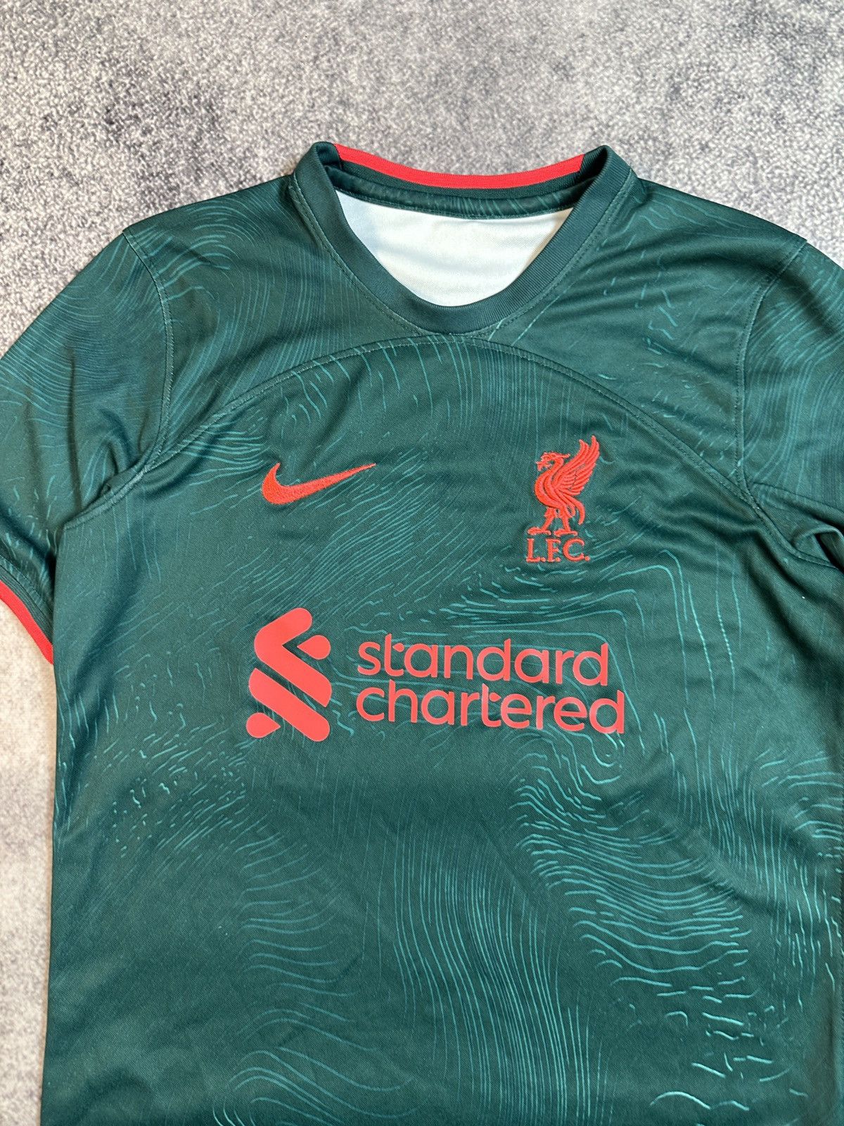 Nike Nike Liverpool soccer jersey Streetwear football rare Xs Size US XS / EU 42 / 0 - 2 Thumbnail