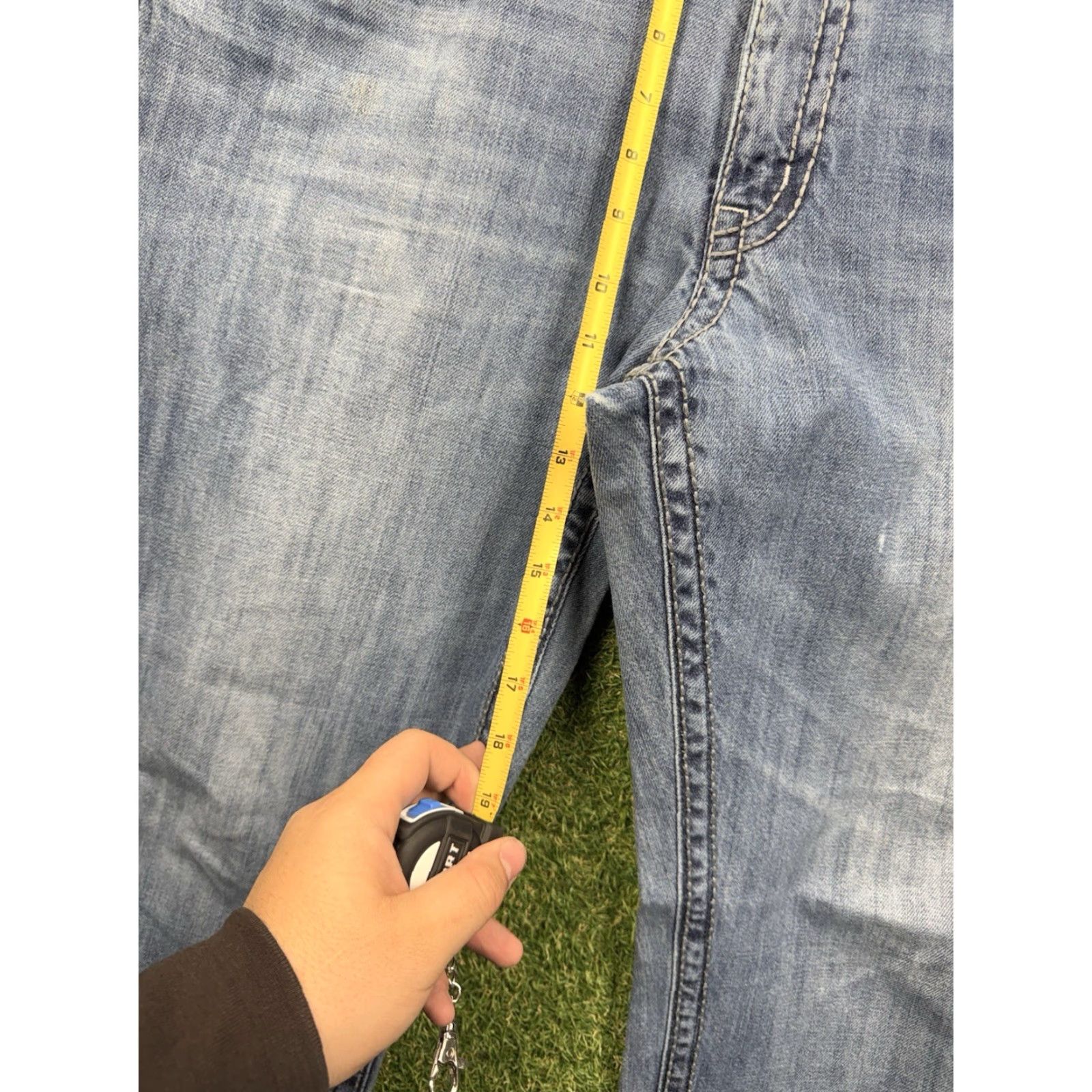47 Rock 47 Jeans Mens Slim Boot Cut 38x34 Denim Blue Light Wash Wrangler Rock 47 Denim Western Style 5-Pocket Men Inseam 34in Size US 38 / EU 54 - 7 Thumbnail