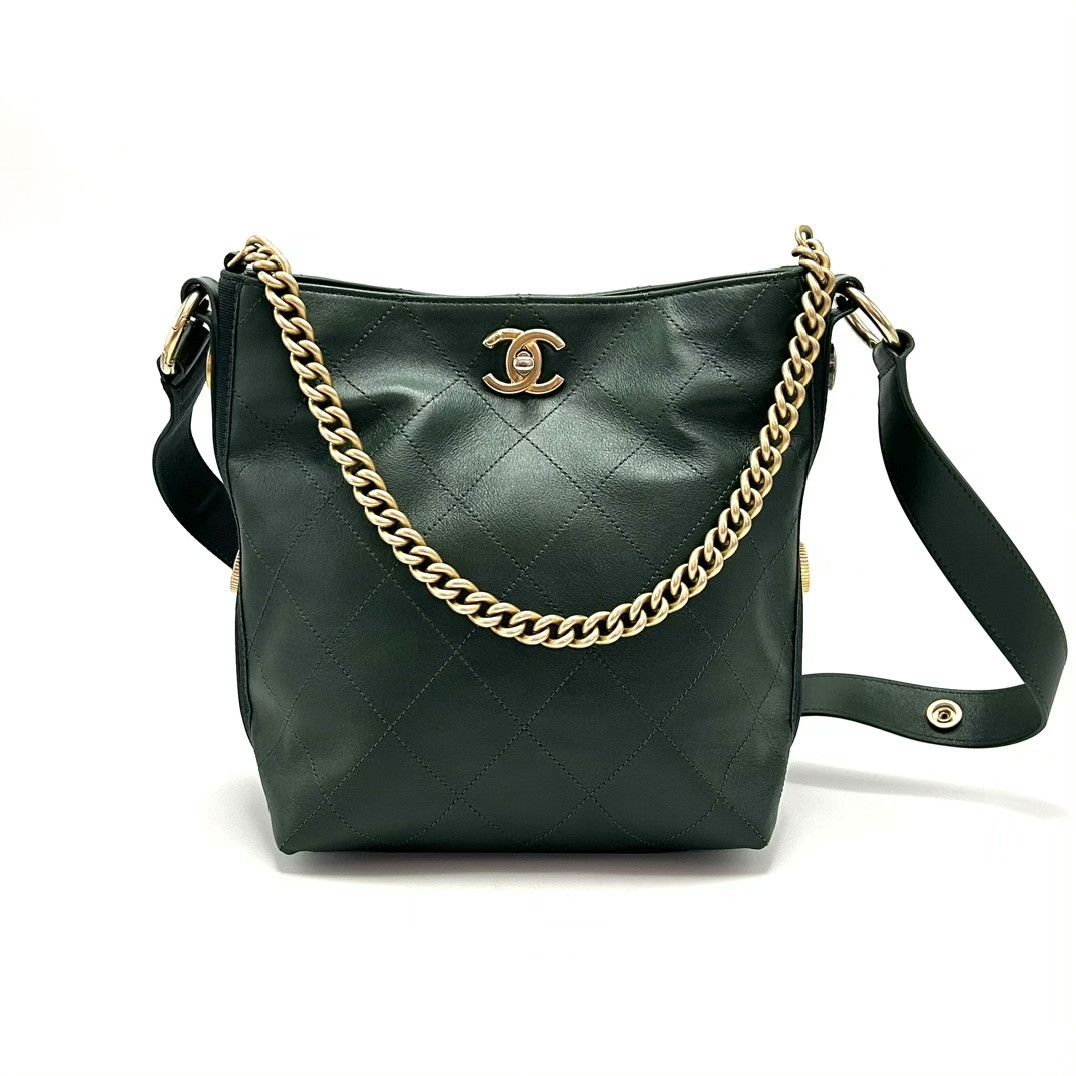 Chanel Pre-loved Bag Very good condition Size ONE SIZE - 1 Thumbnail