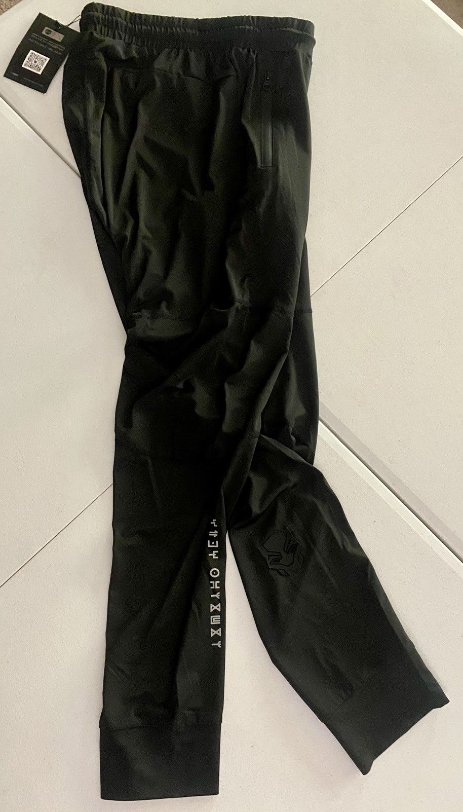 Marvel Comics Actively Black Marvel Wakanda Athletics Black Panther XL NWT Size US 37 - 5 Thumbnail