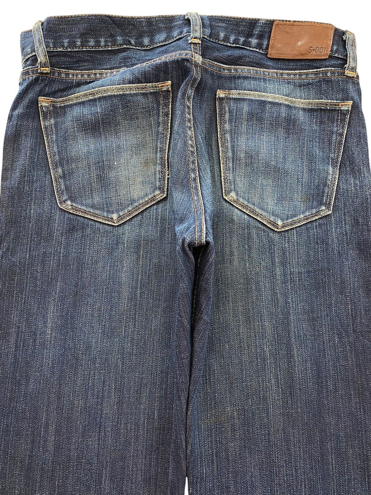 Uniqlo Uniqlo Blue Wash Style Straight Leg Jeans Size US 32 / EU 48 - 4 Thumbnail