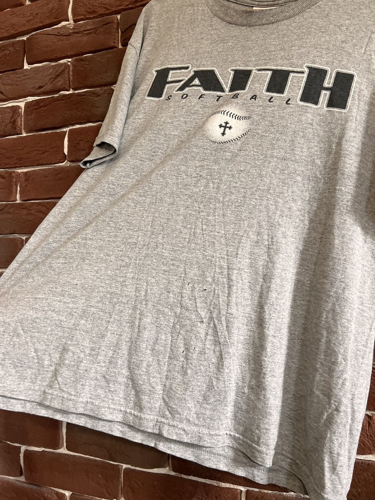 Nike Vintage 00s Nike Faith Softball Grey M Y2K T shirt Hype Size US M / EU 48-50 / 2 - 4 Thumbnail