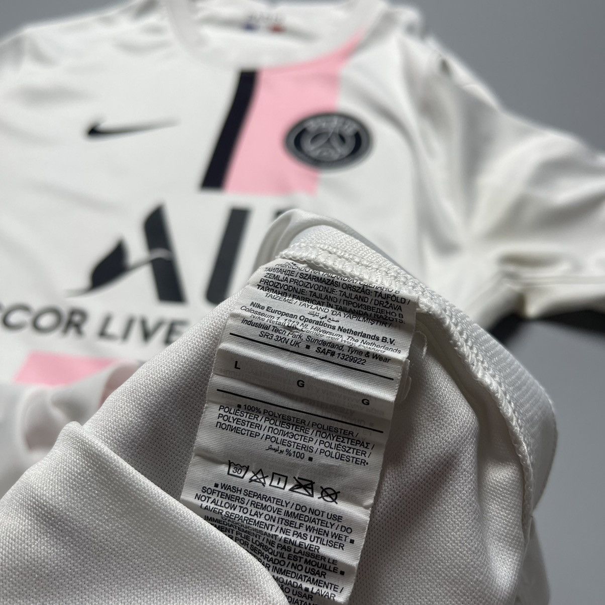 Nike PSG NIKE 2021/2022 FOOTBALL SOCCER AWAY JERSEY #30 MESSI Size US L / EU 52-54 / 3 - 13 Thumbnail