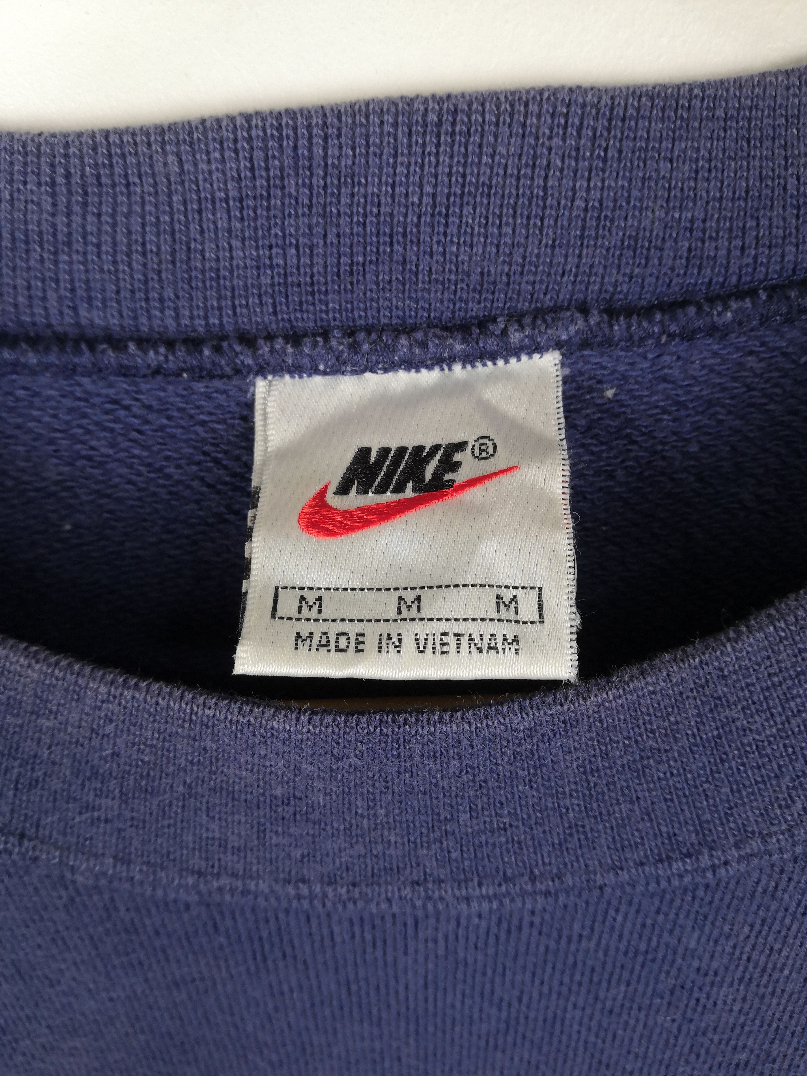 Nike Vintage 90s Nike Sweatshirt Big Logo Nike Sweater Size US M / EU 48-50 / 2 - 5 Thumbnail