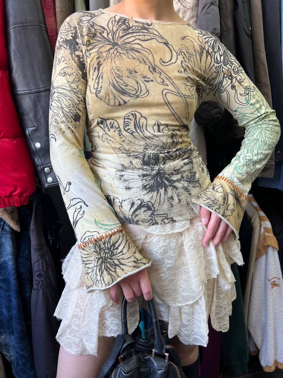 Roberto Cavalli vintage Roberto Cavalli Flowers ink print y2k Top Size S / US 4 / IT 40 - 2 Thumbnail