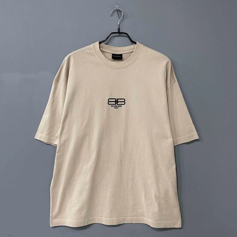 Balenciaga Balenciaga Beige Double B Buckle Short Sleeve Size US M / EU 48-50 / 2 - 1 Thumbnail