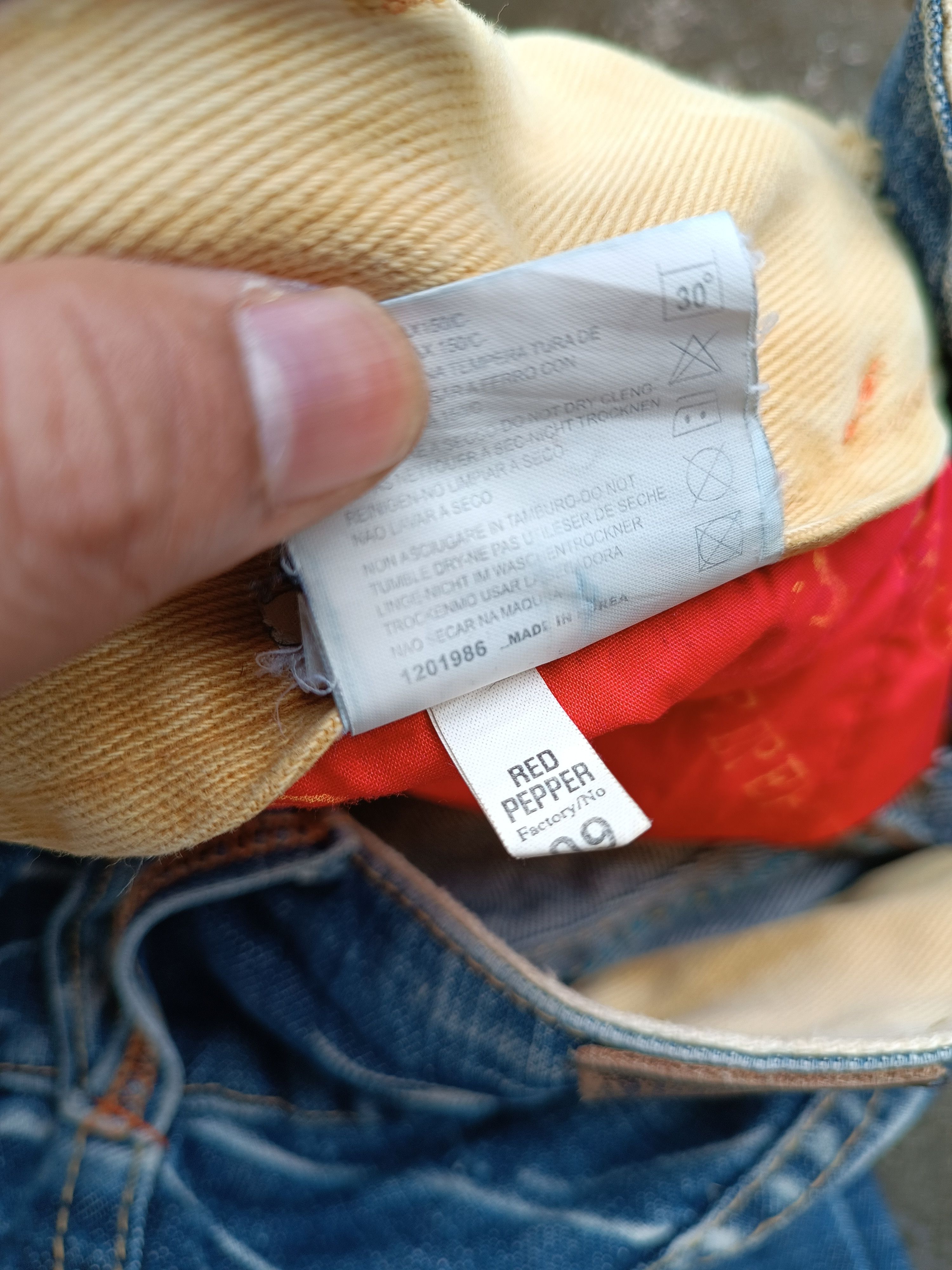 If Six Was Nine × Japanese Brand × Le Grande Bleu (L.G.B.) RedPepper RedLabel Flare Distressed Whiskers Faded DenimE243 Size US 26 / EU 42 - 16 Thumbnail