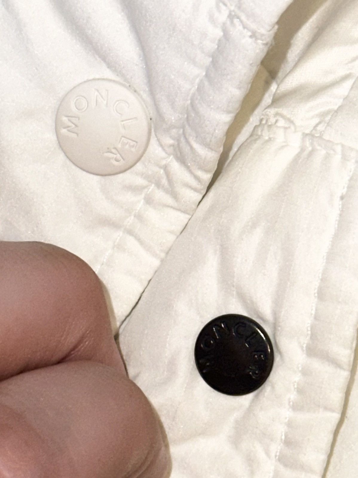 Moncler Moncler Lightweight Jacket Long Sleeve White Size US S / EU 44-46 / 1 - 18 Thumbnail