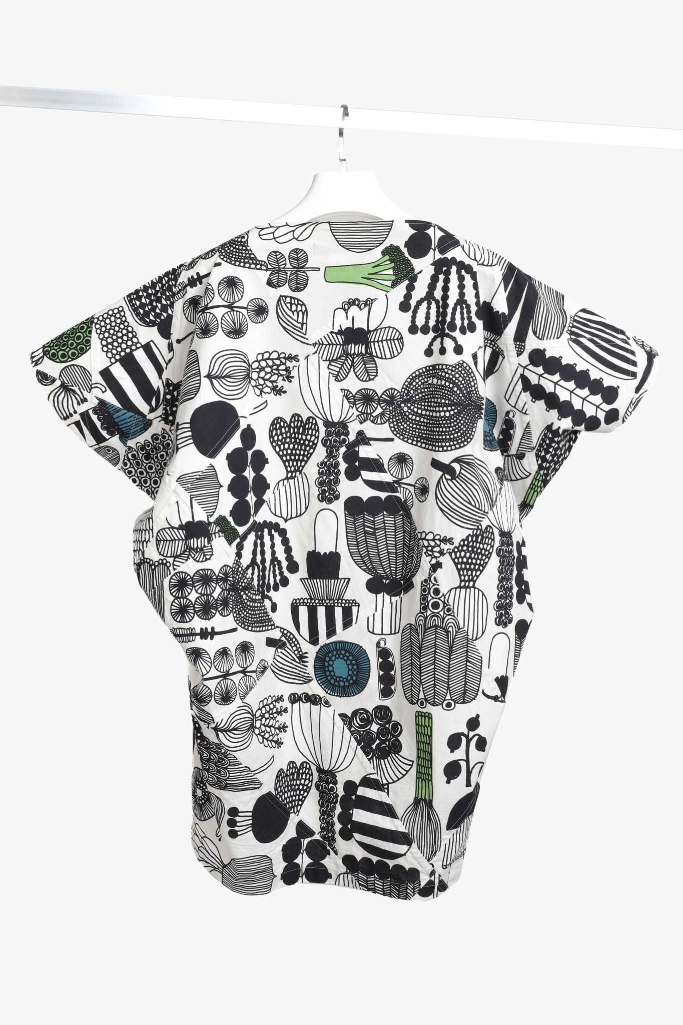 Junya Watanabe × Marimekko Junya Watanabe x Marimekko 2017 B&W Veggie Print Tunic Size S / US 4 / IT 40 - 2 Thumbnail