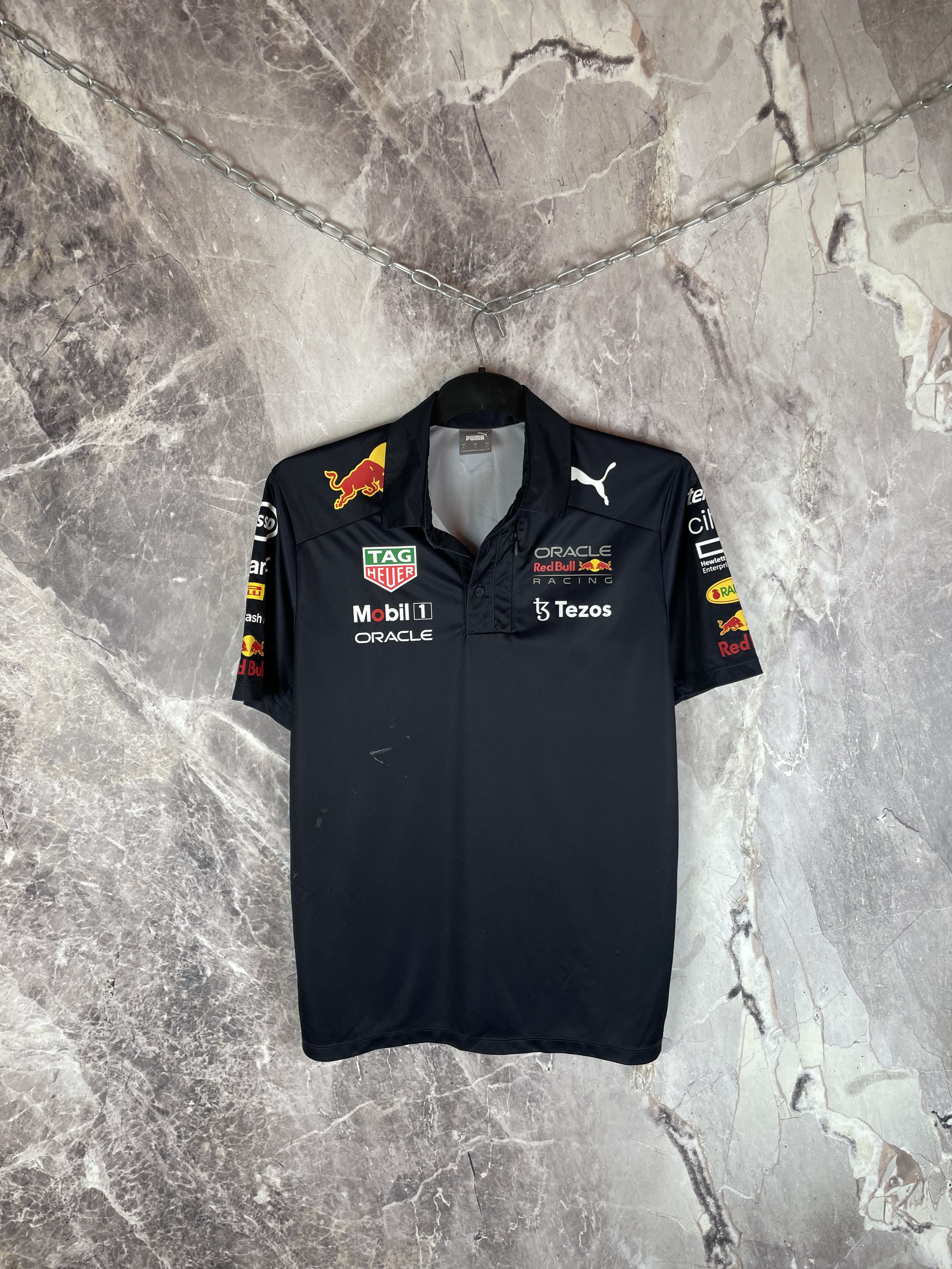 Red Bull Puma Bed Bull Vintage T-Shirt Size US L / EU 52-54 / 3 - 1 Thumbnail