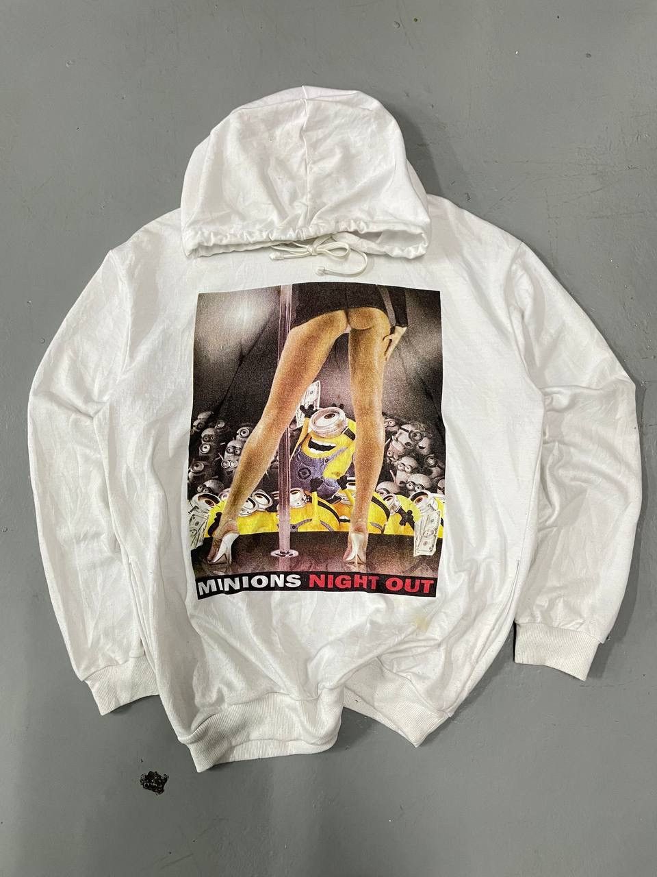 Hook-Ups MINION BUSTED WITH SEXY GIRL Size US L / EU 52-54 / 3 - 1 Thumbnail