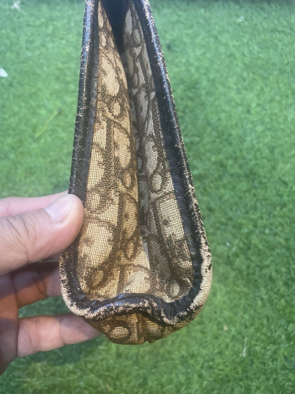 Dior × Vintage Authentic Vintage Christian Dior Monogram Toiletries Clutch Size ONE SIZE - 6 Thumbnail