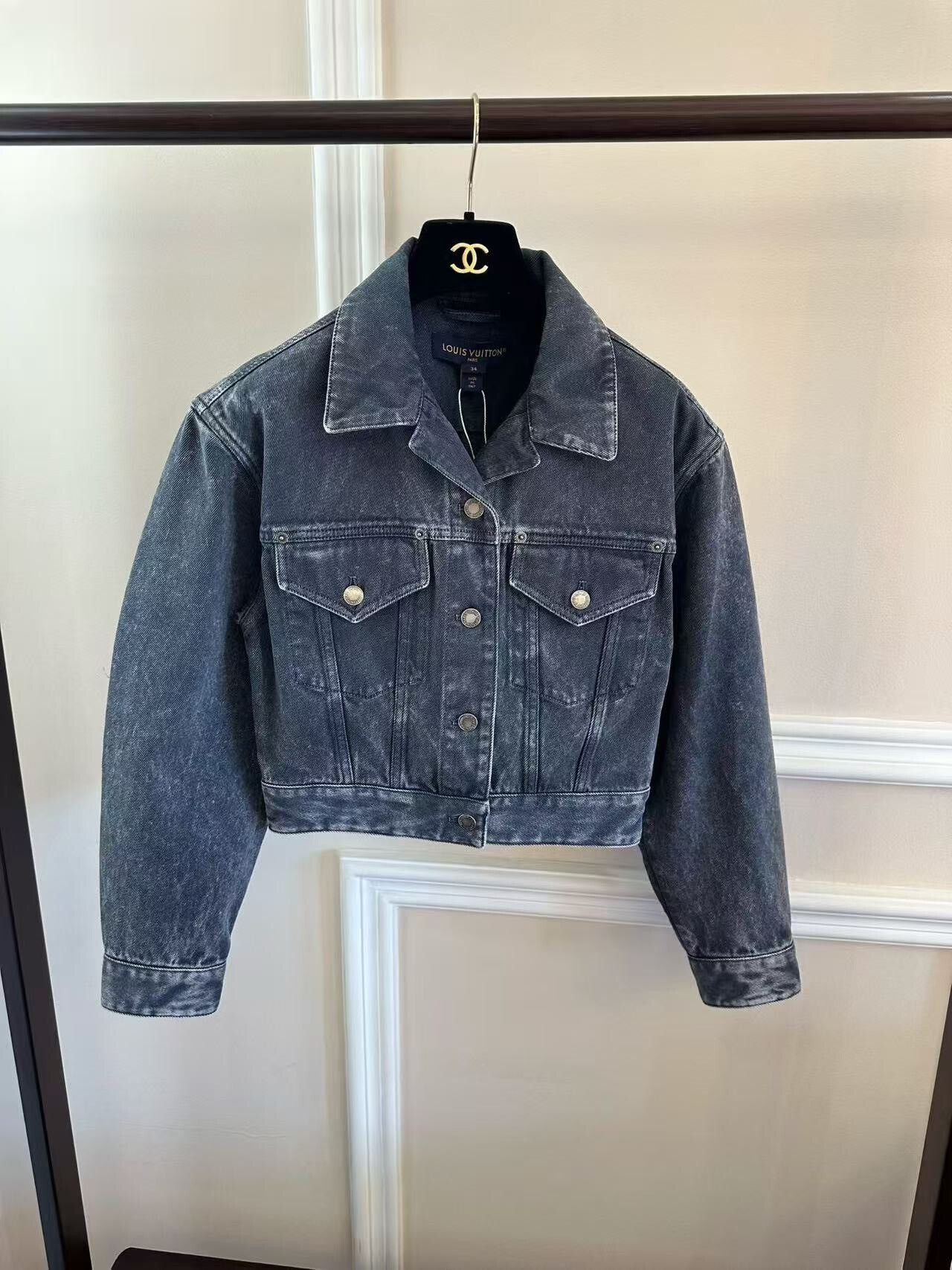 Louis Vuitton LV25 Style Denim Jacket Size XS / US 0-2 / IT 36-38 - 1 Thumbnail