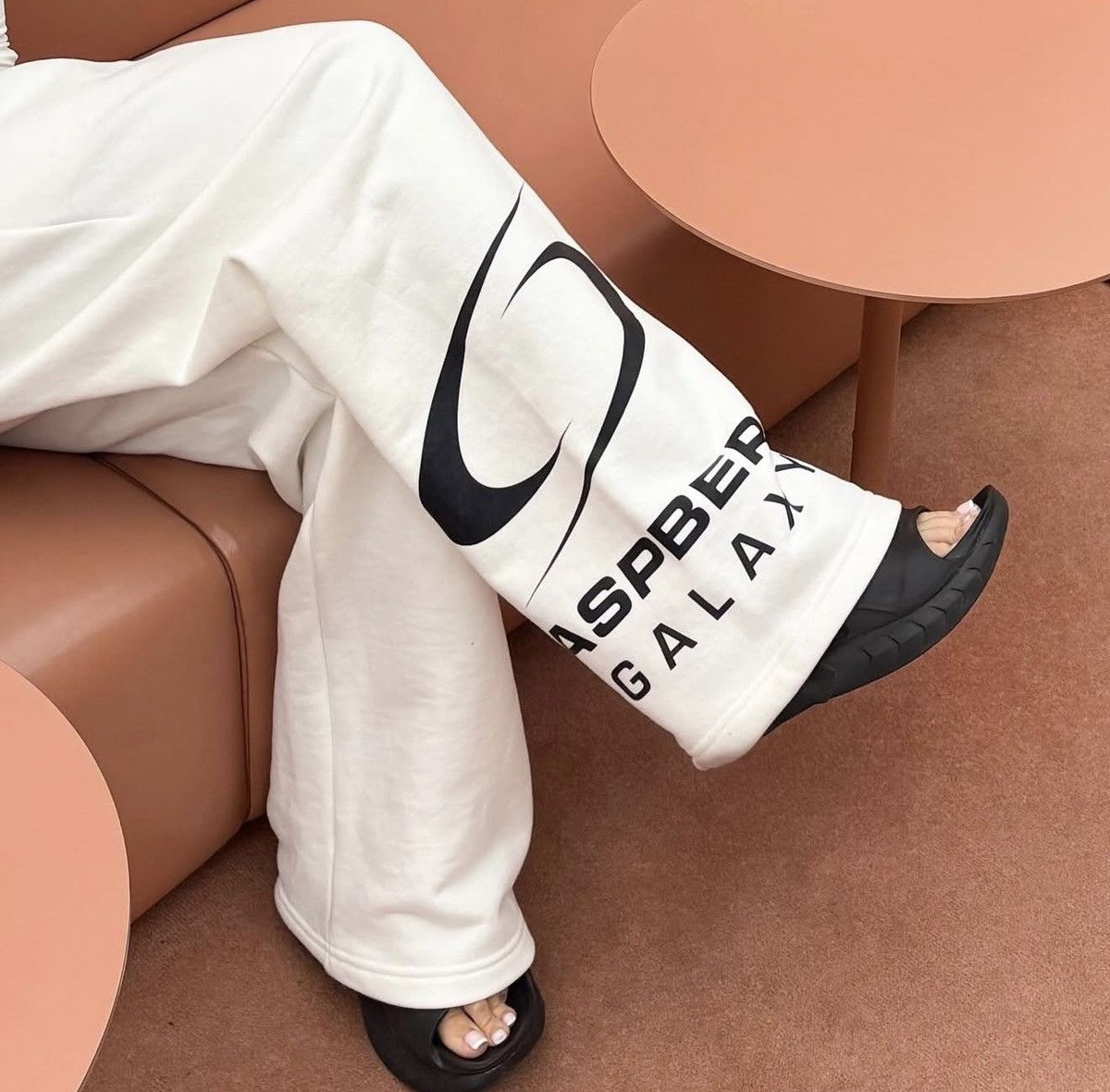 The GV Gallery Gv gallery galaxy sweatpants Size US 35 - 3 Thumbnail