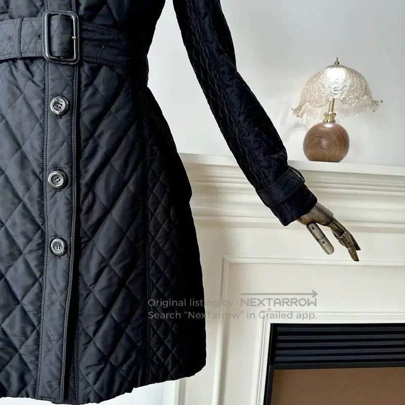 Burberry Burberry Quilted Black Cotton Women's Coat. Size M / US 6-8 / IT 42-44 - 2 Thumbnail