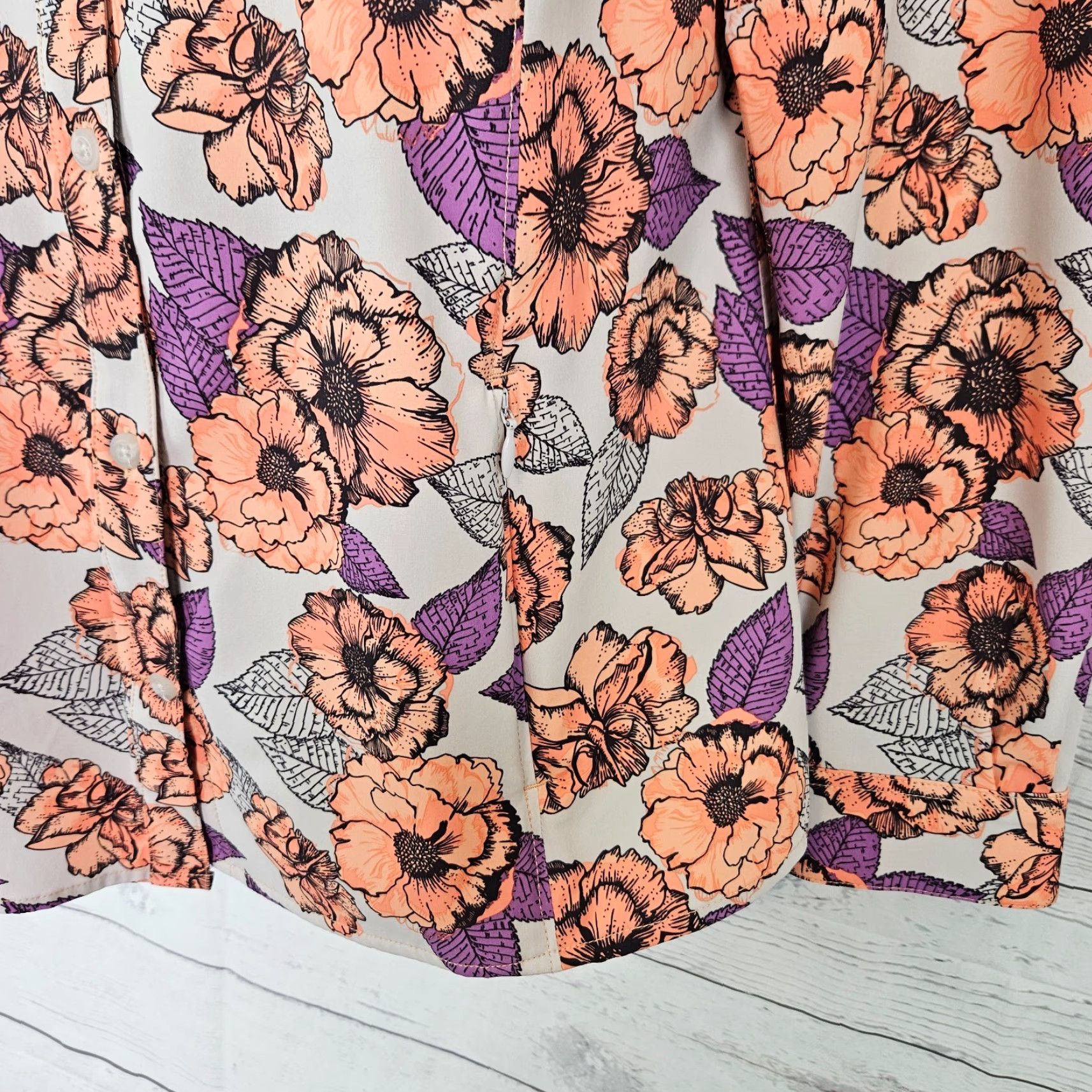 Vintage Duluth Womens Sidewinder Printed Gardening Shirt Sz M Purple Orange Floral Long Sleeve Button-Up Collared Pockets Size M / US 6-8 / IT 42-44 - 3 Thumbnail