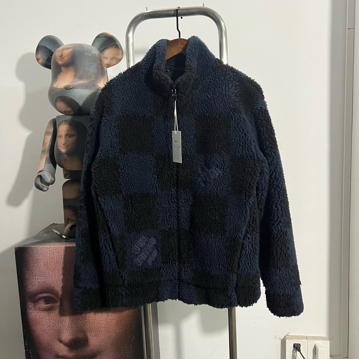 Louis Vuitton Louis Vuitton Checkered Light Jacket m Men Size US M / EU 48-50 / 2 - 1 Thumbnail