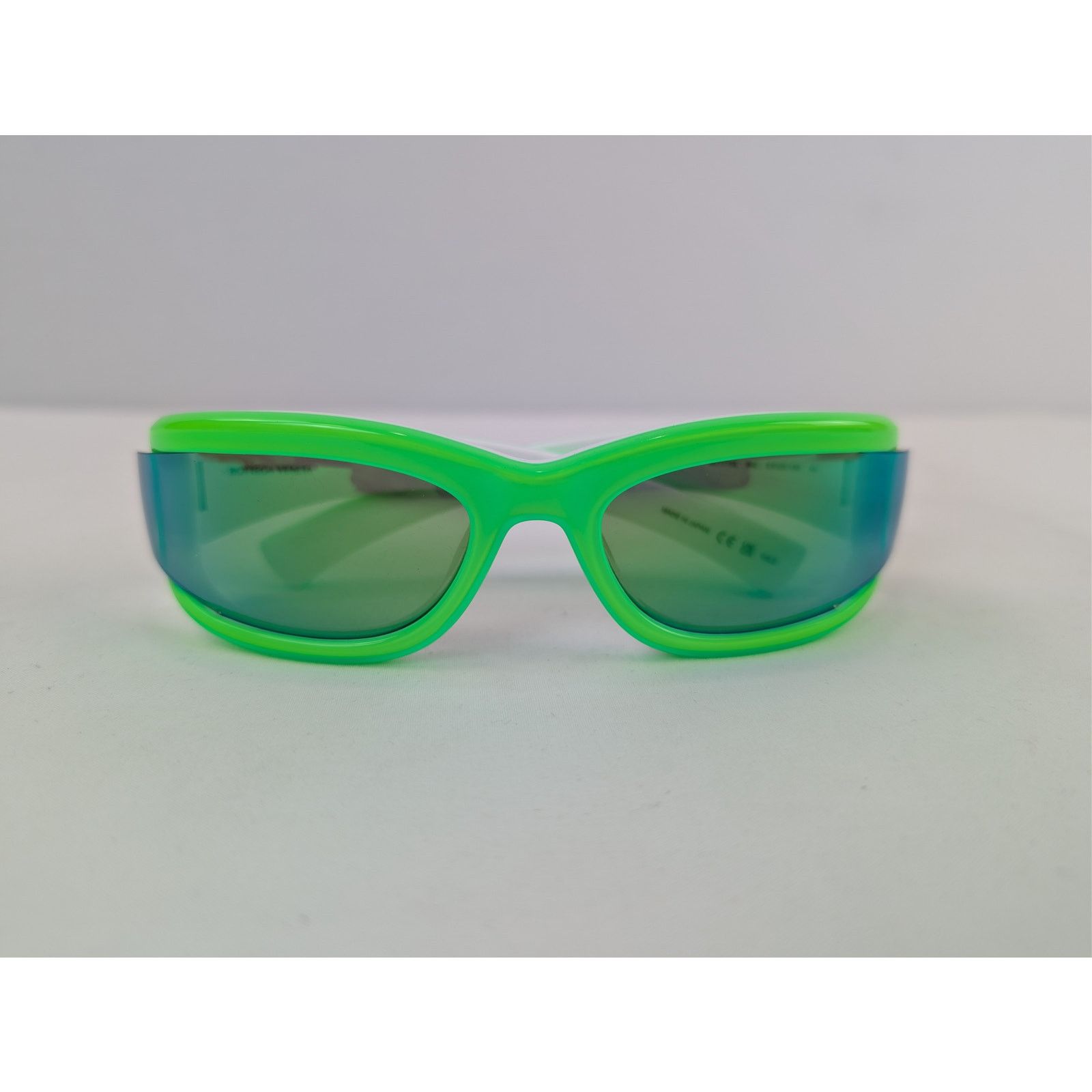 Bottega Veneta o1rshd1 / 555 / Size: OS / Sunglasses in Green Size ONE SIZE - 1 Thumbnail