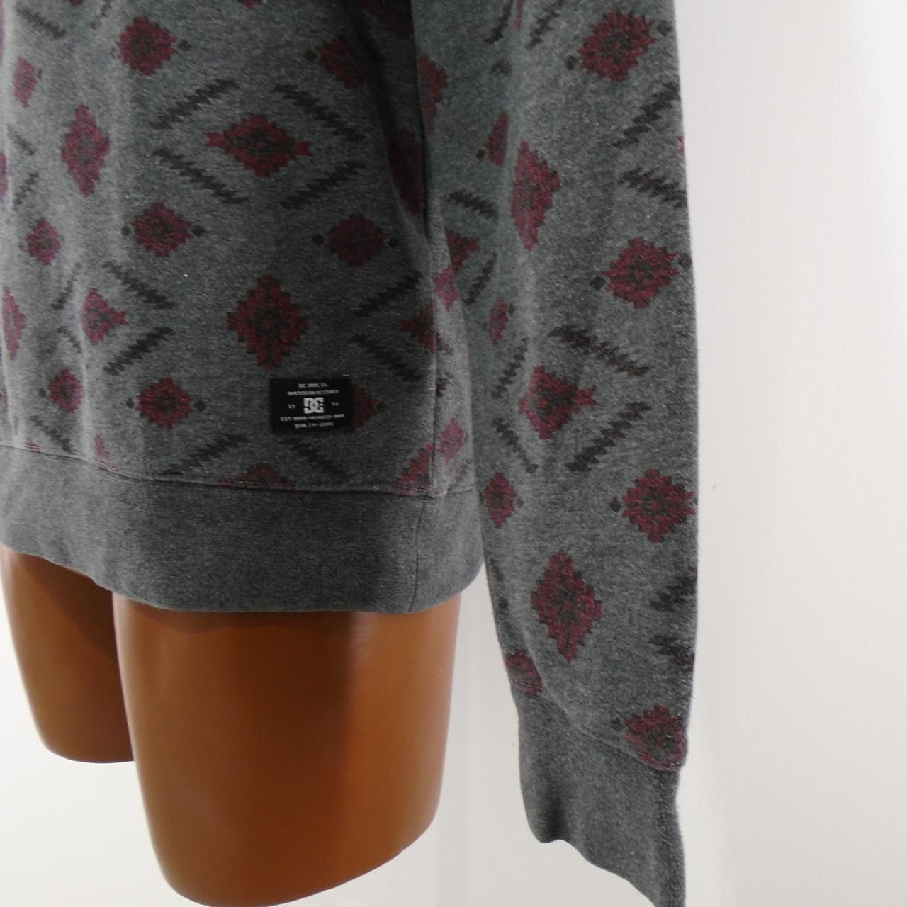 Vintage Men's Sweatshirt DC Shoes. Grey. M. Used. Good Size US M / EU 48-50 / 2 - 5 Thumbnail