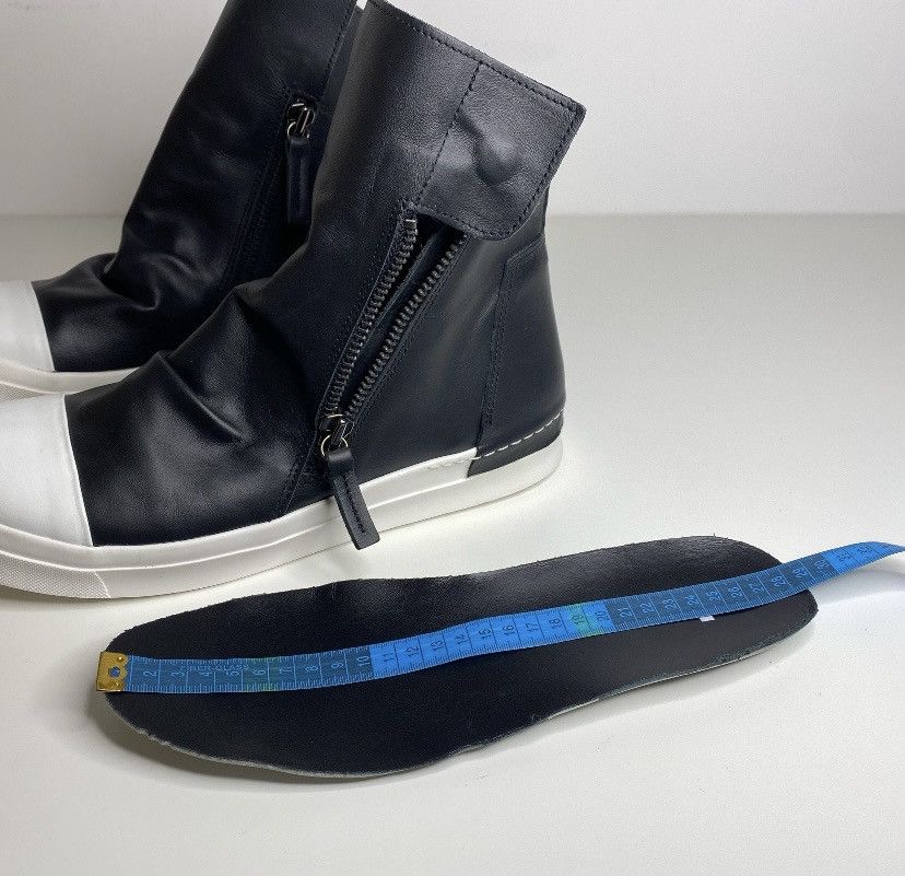 Cinzia Araia Cinzia Araia Zip Skin 103 SS21 Size US 12 / EU 45 - 8 Thumbnail
