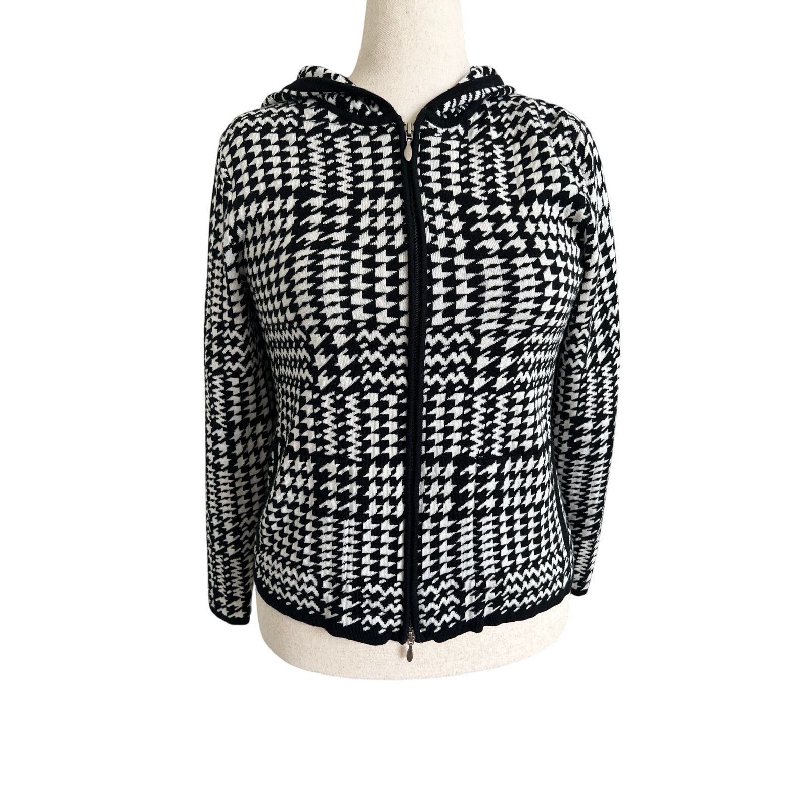 Chicos Chico’s Full Zip Long Sleeve Hooded Sweater SZ 2 (US LARGE) Size L / US 10 / IT 46 - 1 Thumbnail